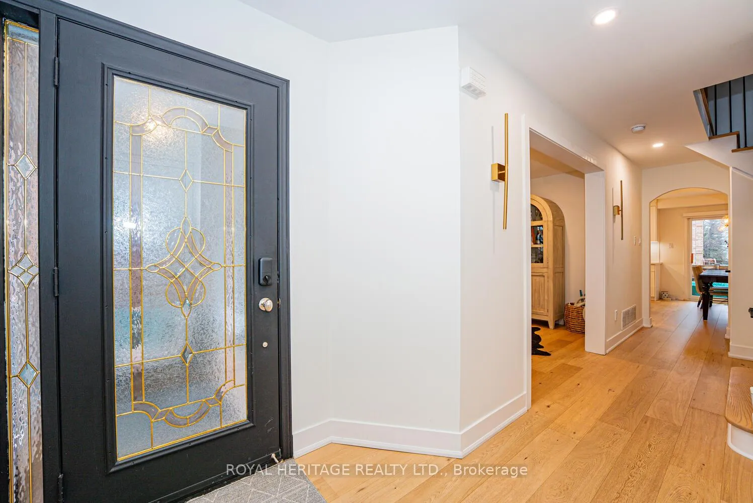 Photo 8 of 27 Opera Place N, Vaughan, East Woodbridge — HOMEH