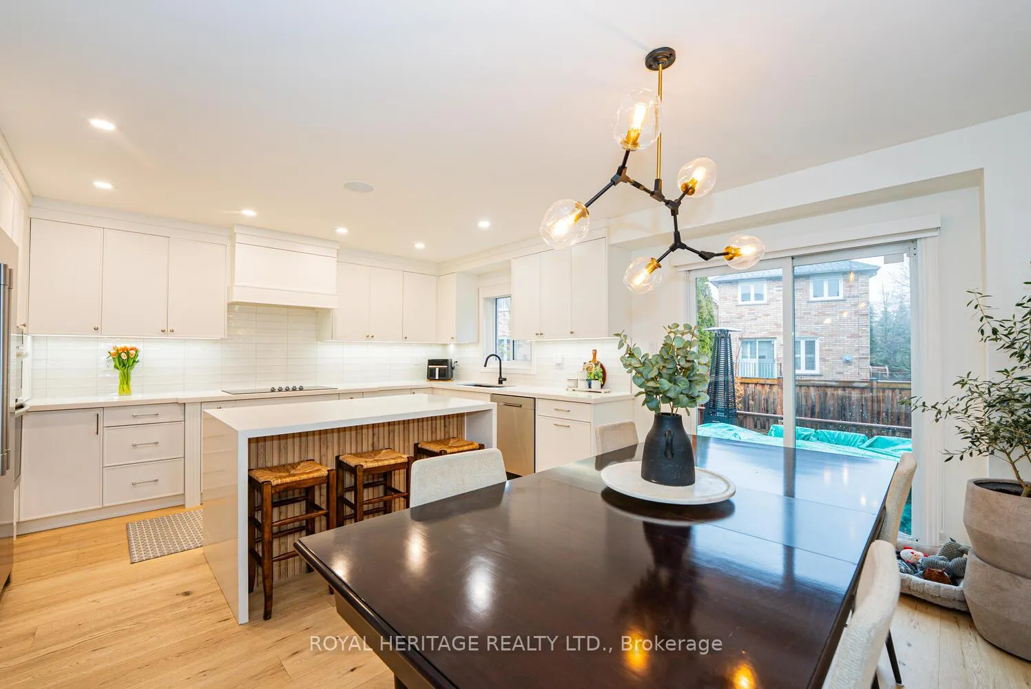 Photo 13 of 27 Opera Place N, Vaughan, East Woodbridge — HOMEH