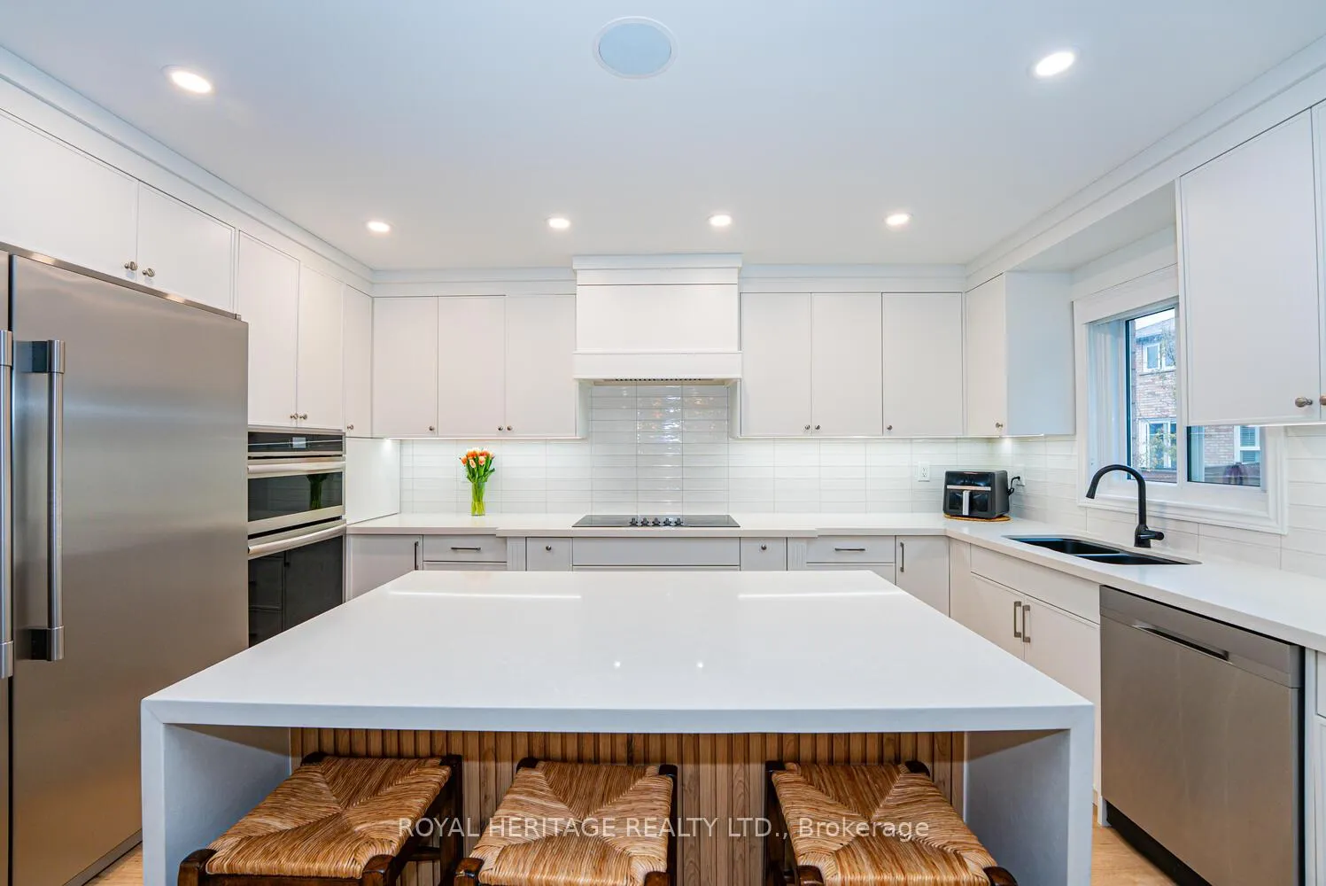 Photo 15 of 27 Opera Place N, Vaughan, East Woodbridge — HOMEH
