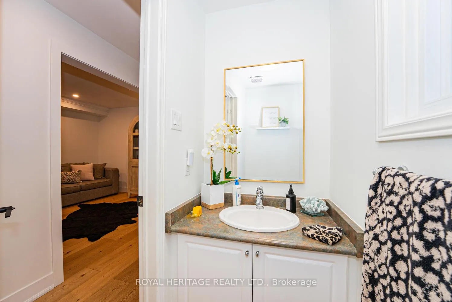 Photo 19 of 27 Opera Place N, Vaughan, East Woodbridge — HOMEH