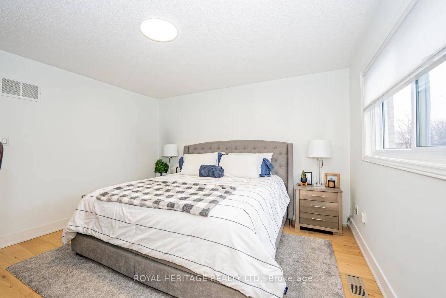 Photo 29 of 27 Opera Place N, Vaughan, East Woodbridge — HOMEH