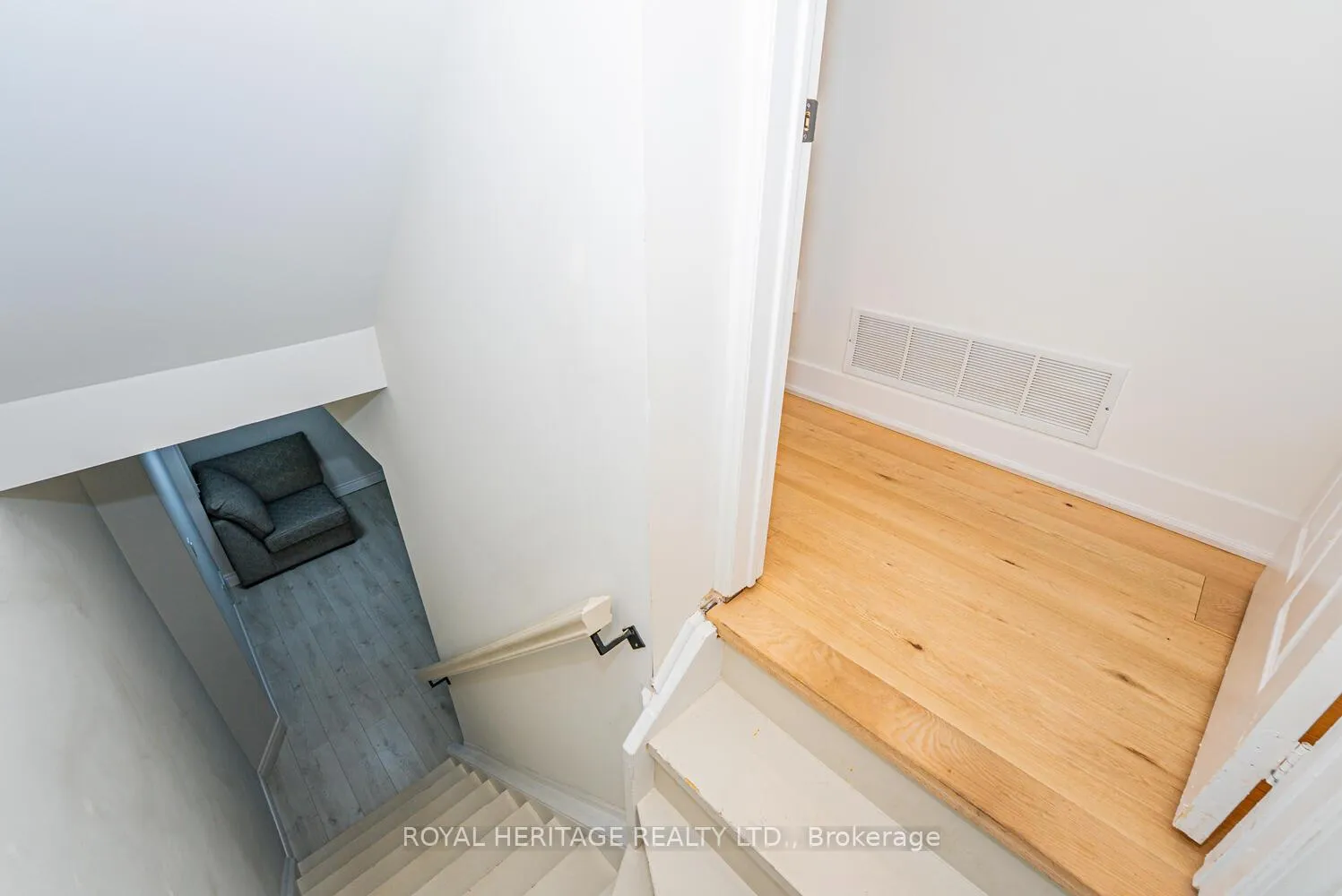 Photo 38 of 27 Opera Place N, Vaughan, East Woodbridge — HOMEH