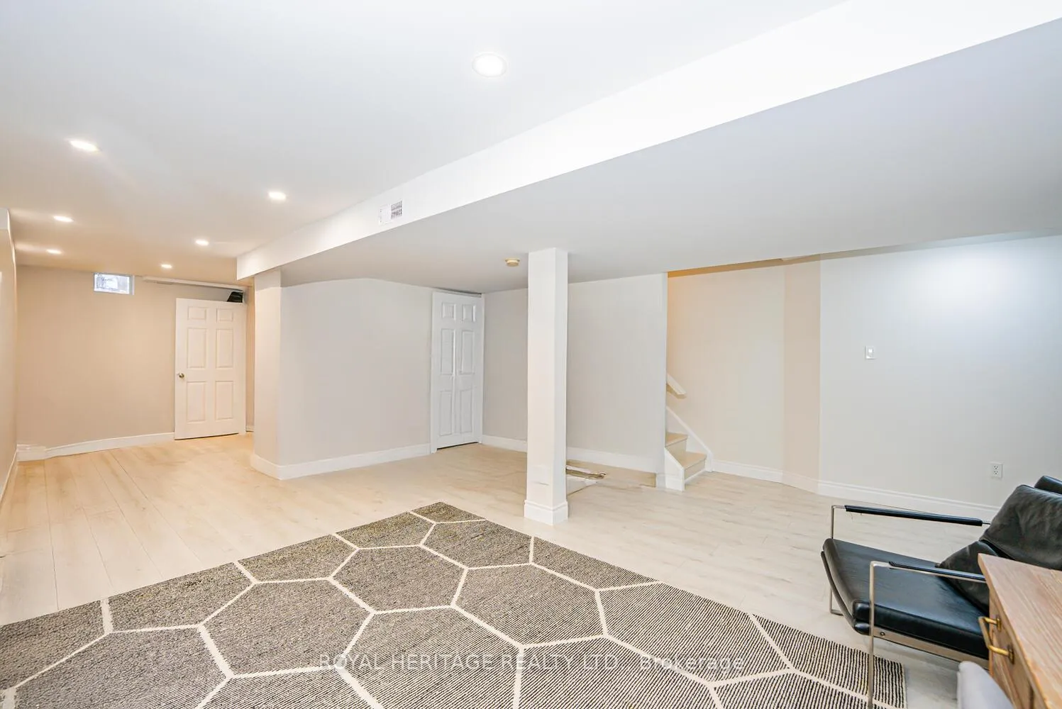Photo 41 of 27 Opera Place N, Vaughan, East Woodbridge — HOMEH