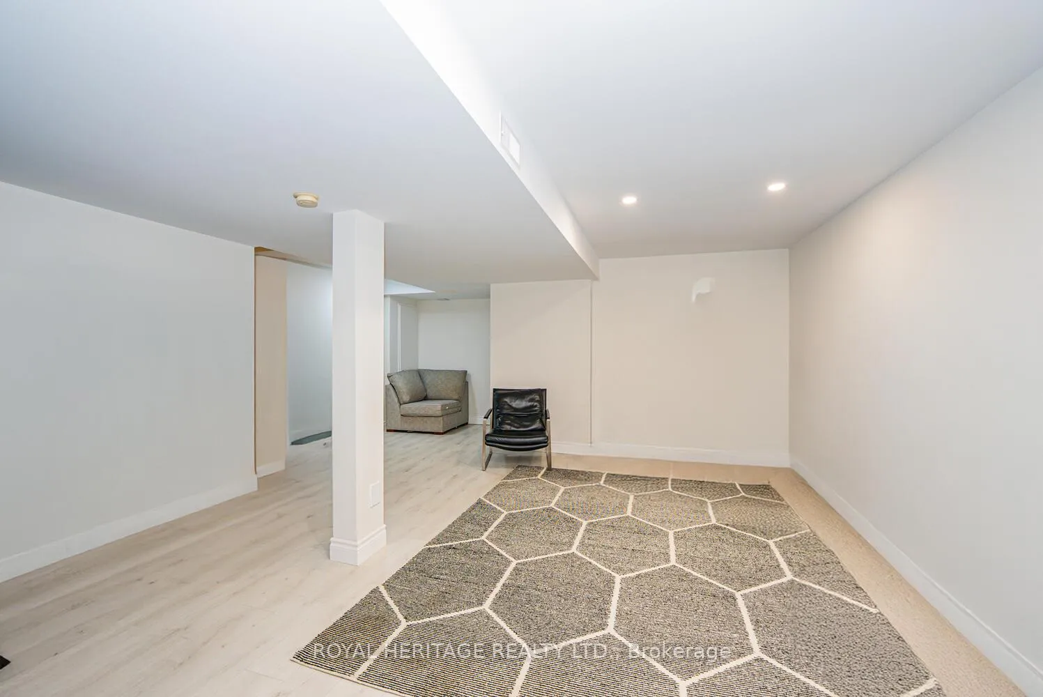 Photo 42 of 27 Opera Place N, Vaughan, East Woodbridge — HOMEH