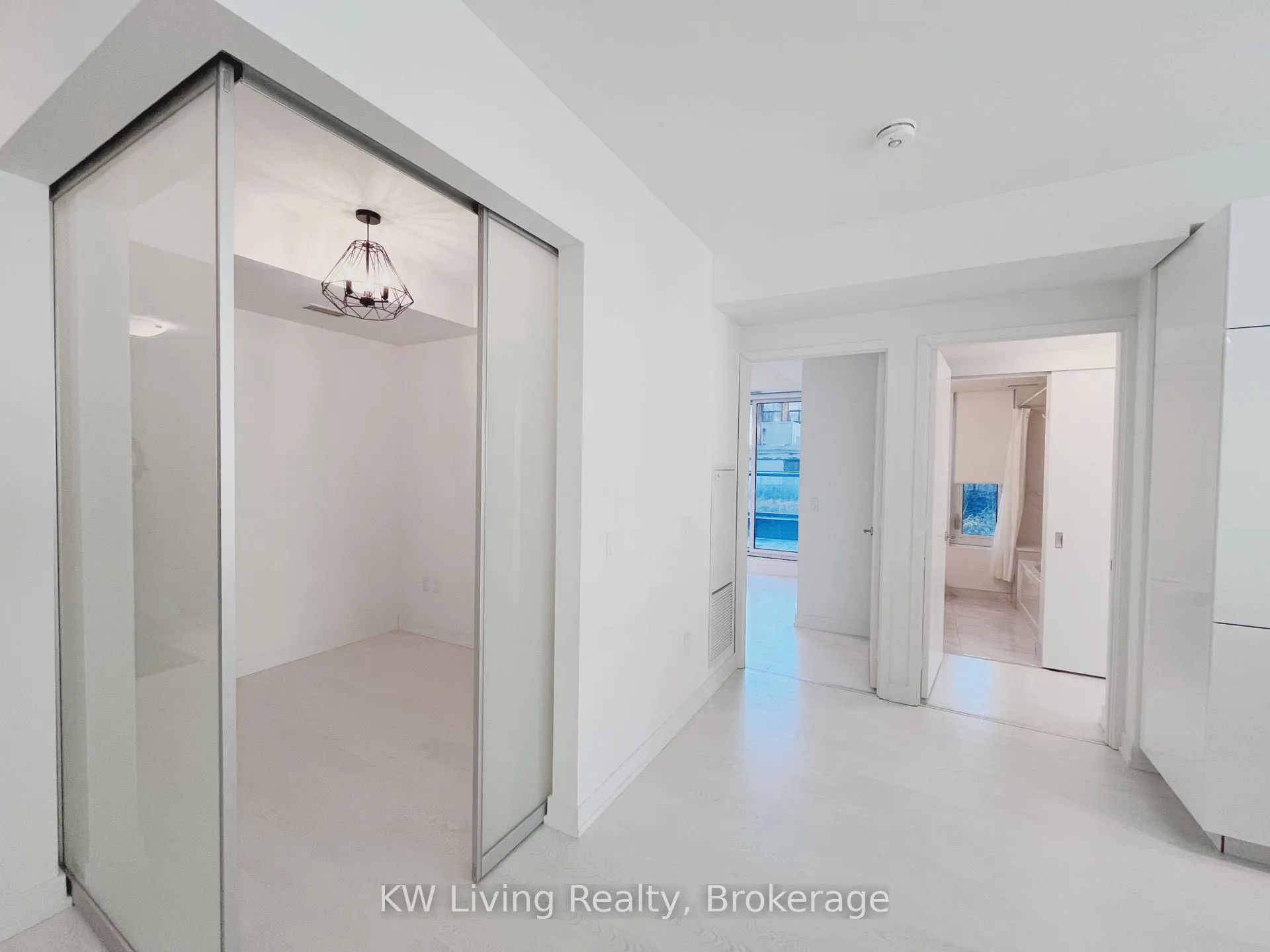 Photo 9 of Unit 215, 158 Front Street, Toronto, Moss Park — HOMEH