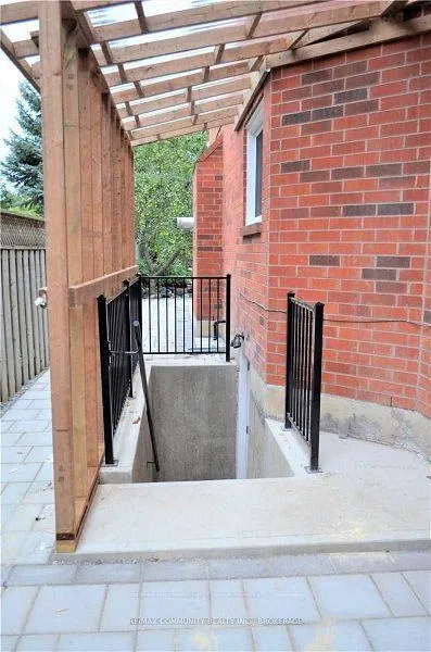 Front of Unit Bsmt, 46 Welsh Street