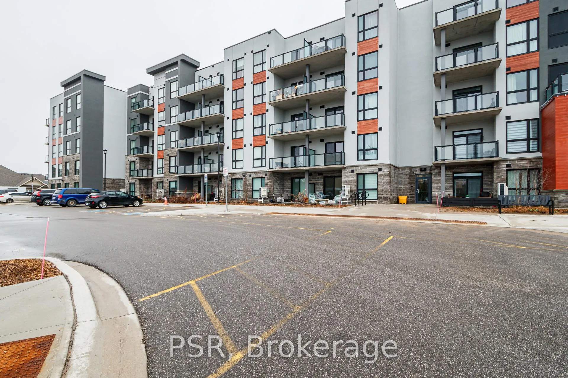 Photo 5 of 4 Kimberly Lane, Collingwood — HOMEH