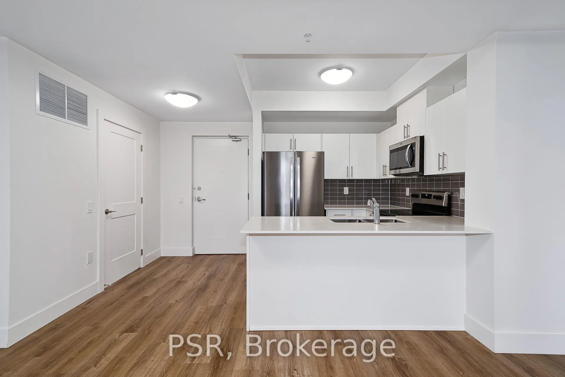 Photo 14 of 4 Kimberly Lane, Collingwood — HOMEH