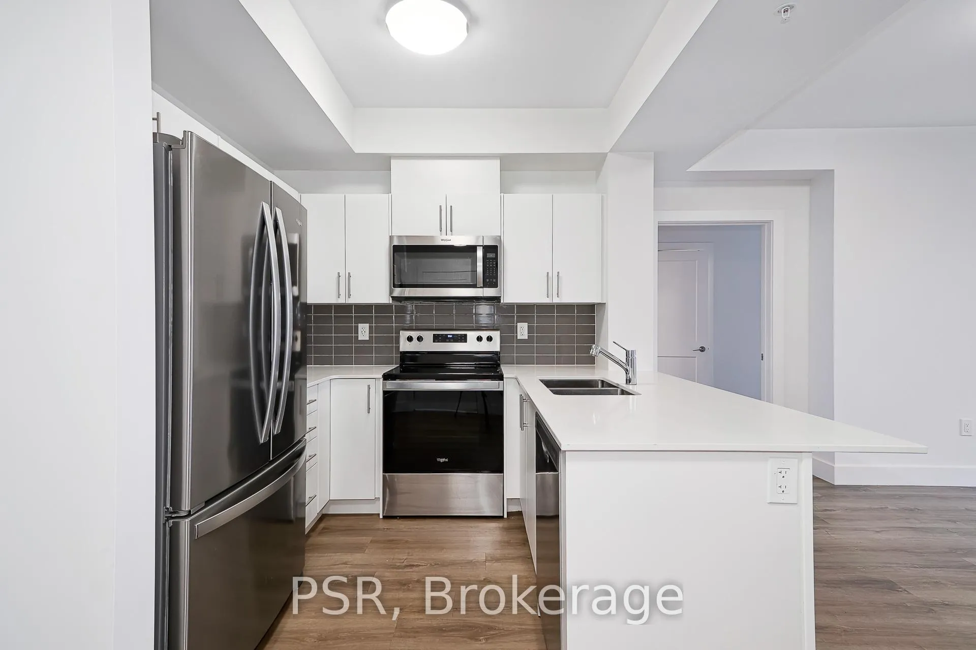 Photo 16 of 4 Kimberly Lane, Collingwood — HOMEH