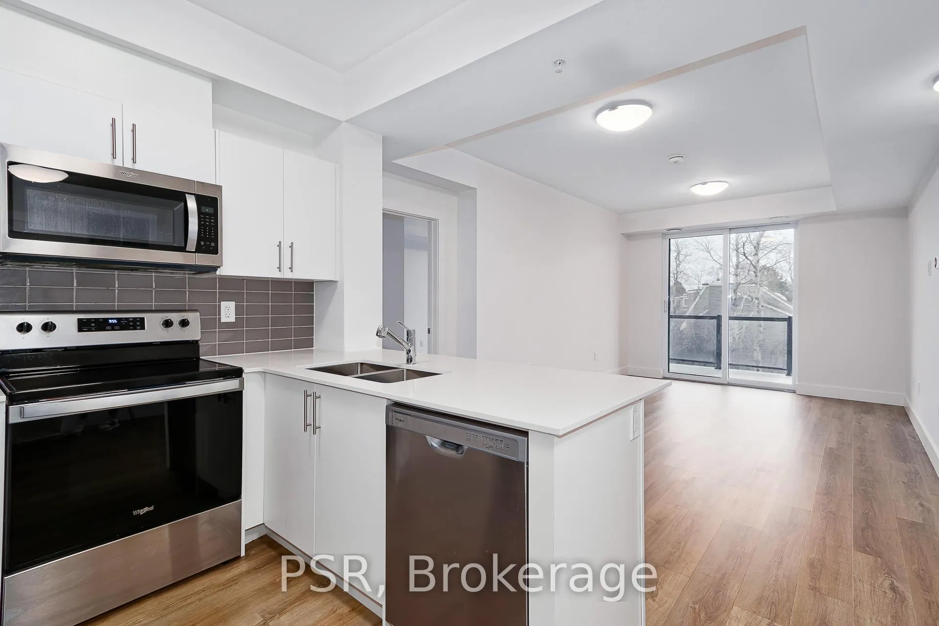 Photo 17 of 4 Kimberly Lane, Collingwood — HOMEH