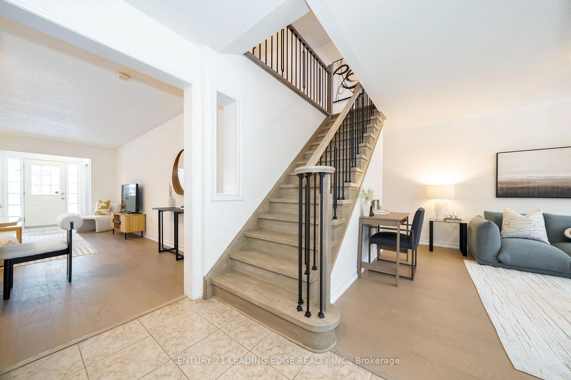 Photo 9 of 18 Roy Rainey Avenue, Markham, Wismer — HOMEH
