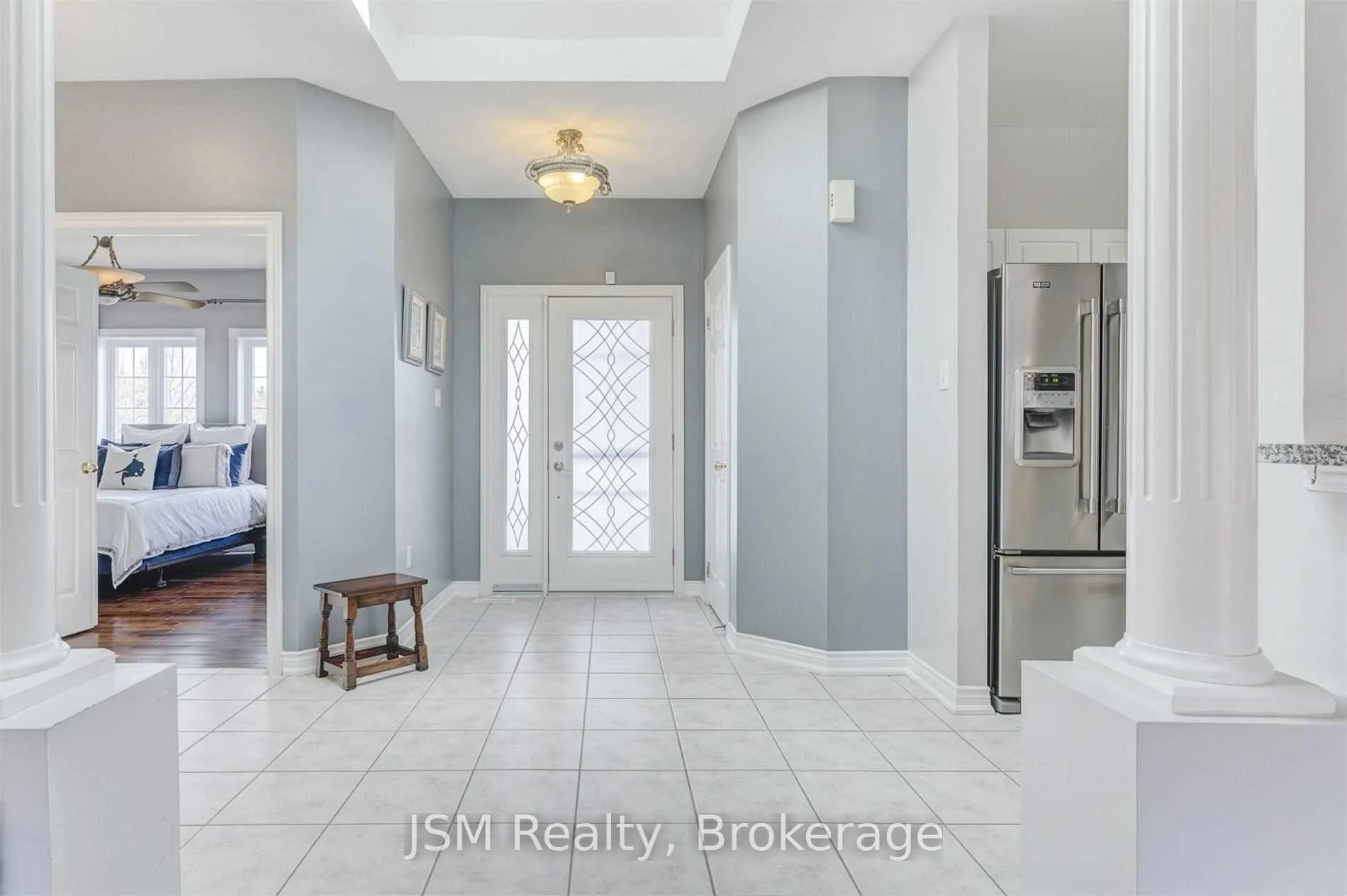 Photo 3 of 188 Golden Meadow Road, Barrie, Bayshore — HOMEH