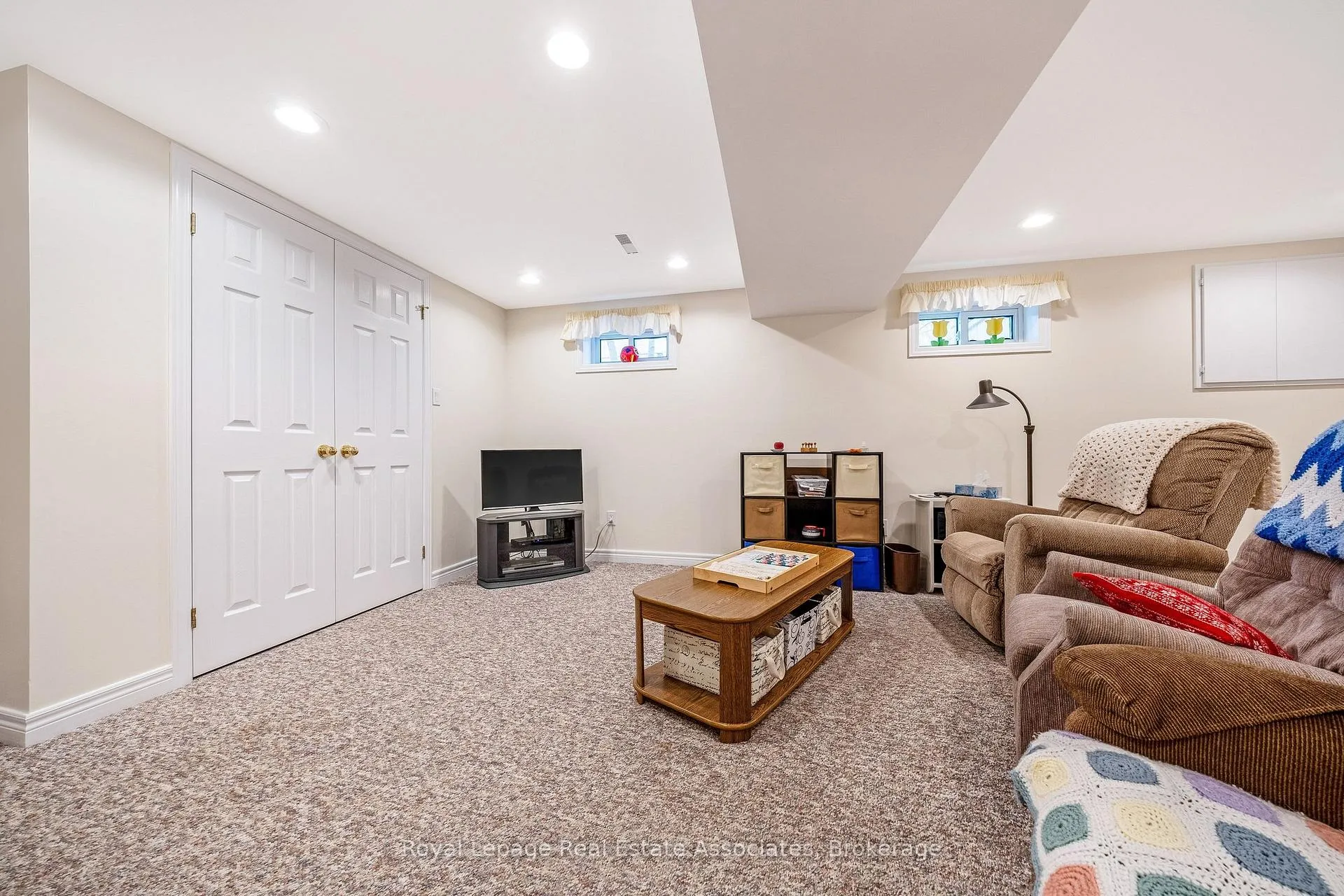 Photo 33 of 15 Stockman Crescent, Halton Hills, Georgetown — HOMEH