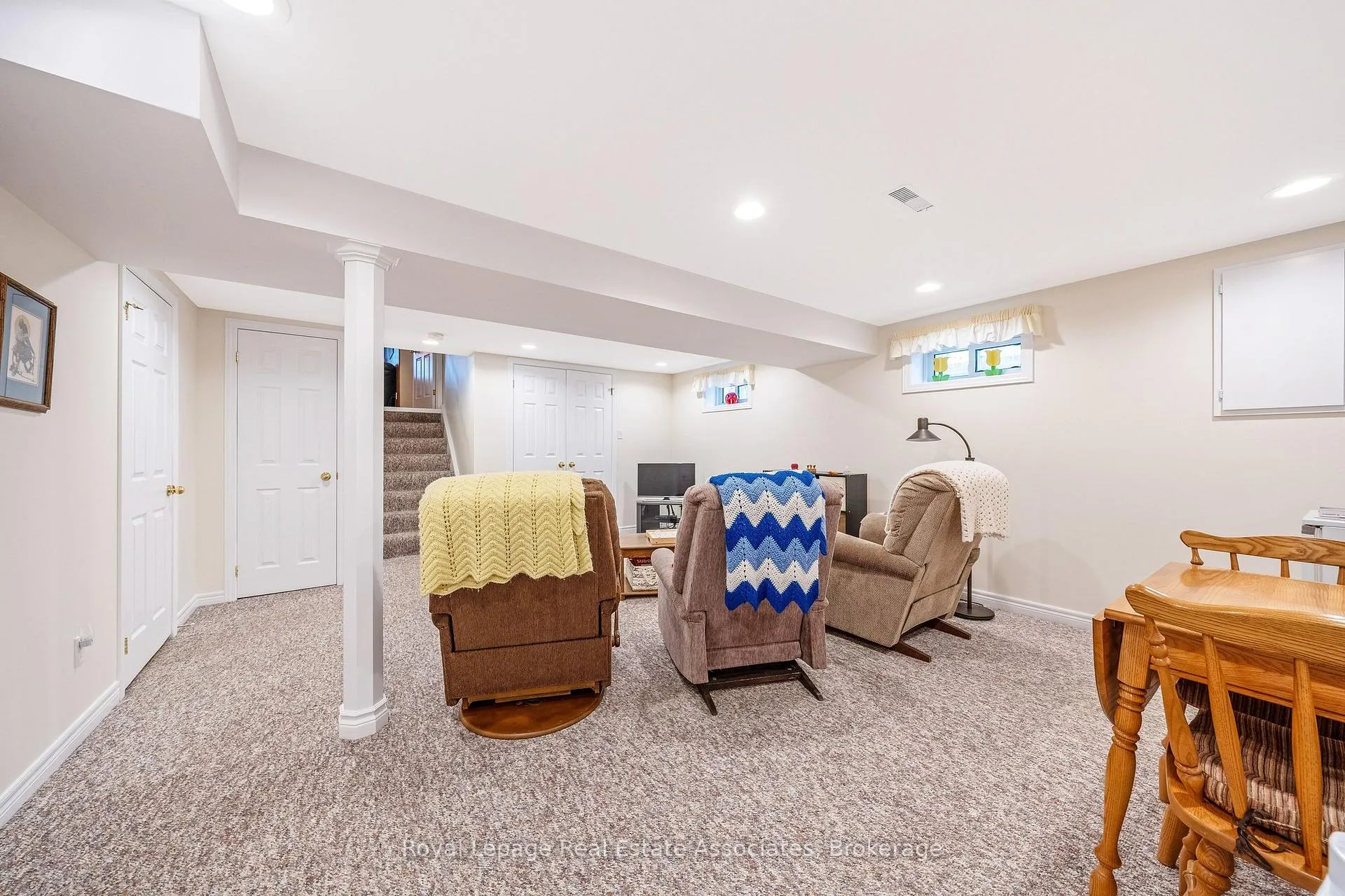 Photo 35 of 15 Stockman Crescent, Halton Hills, Georgetown — HOMEH