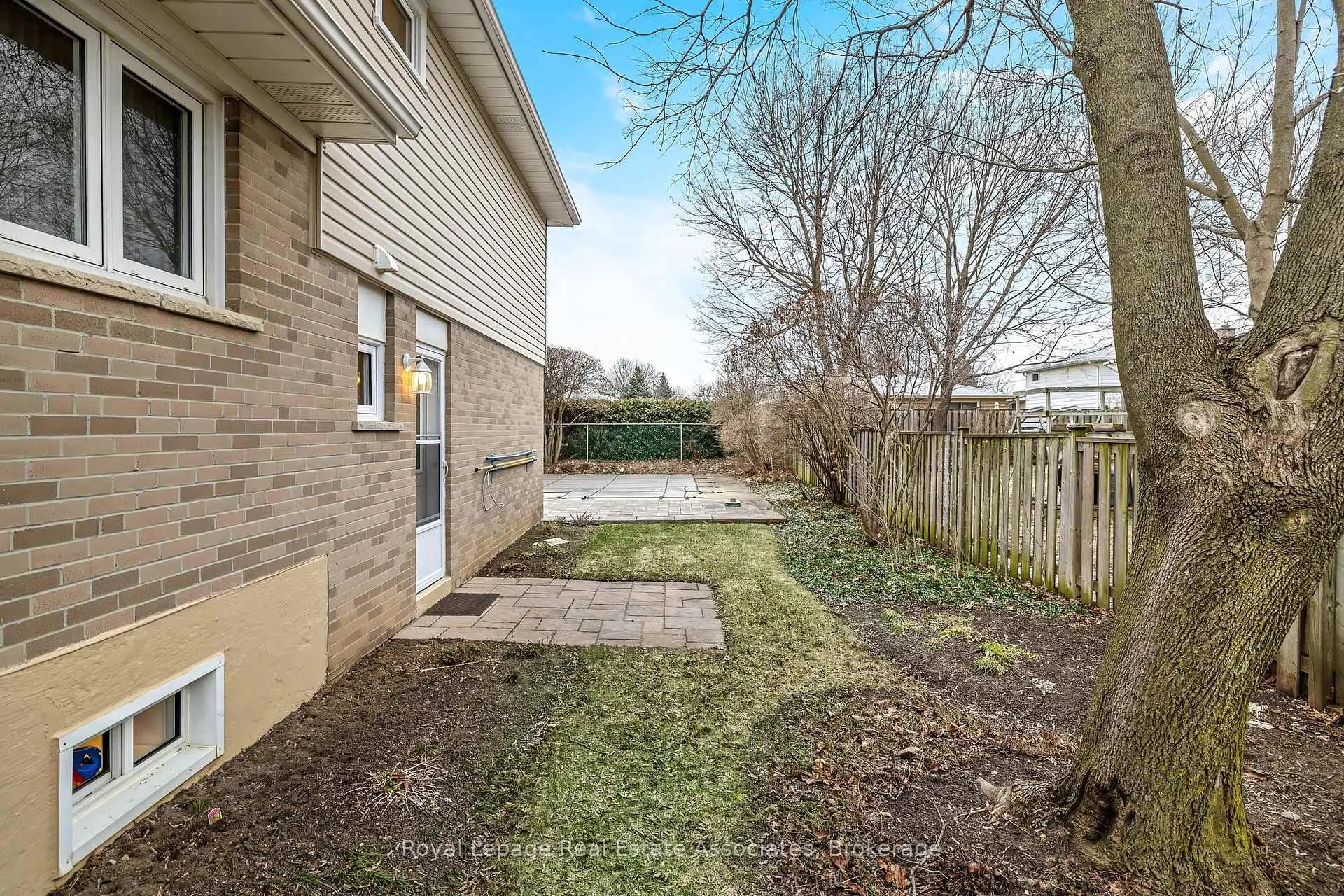 Photo 38 of 15 Stockman Crescent, Halton Hills, Georgetown — HOMEH