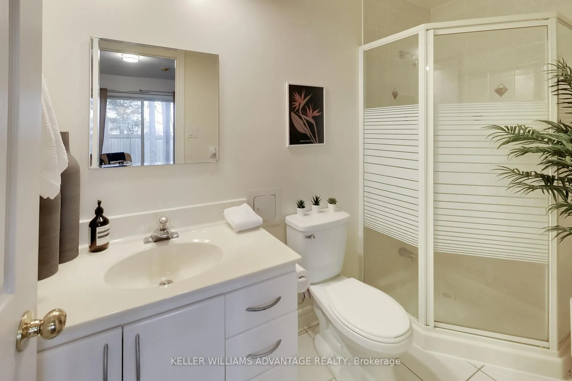 Photo 9 of 79 Maple Park Way, Markham, Milliken Mills West — HOMEH