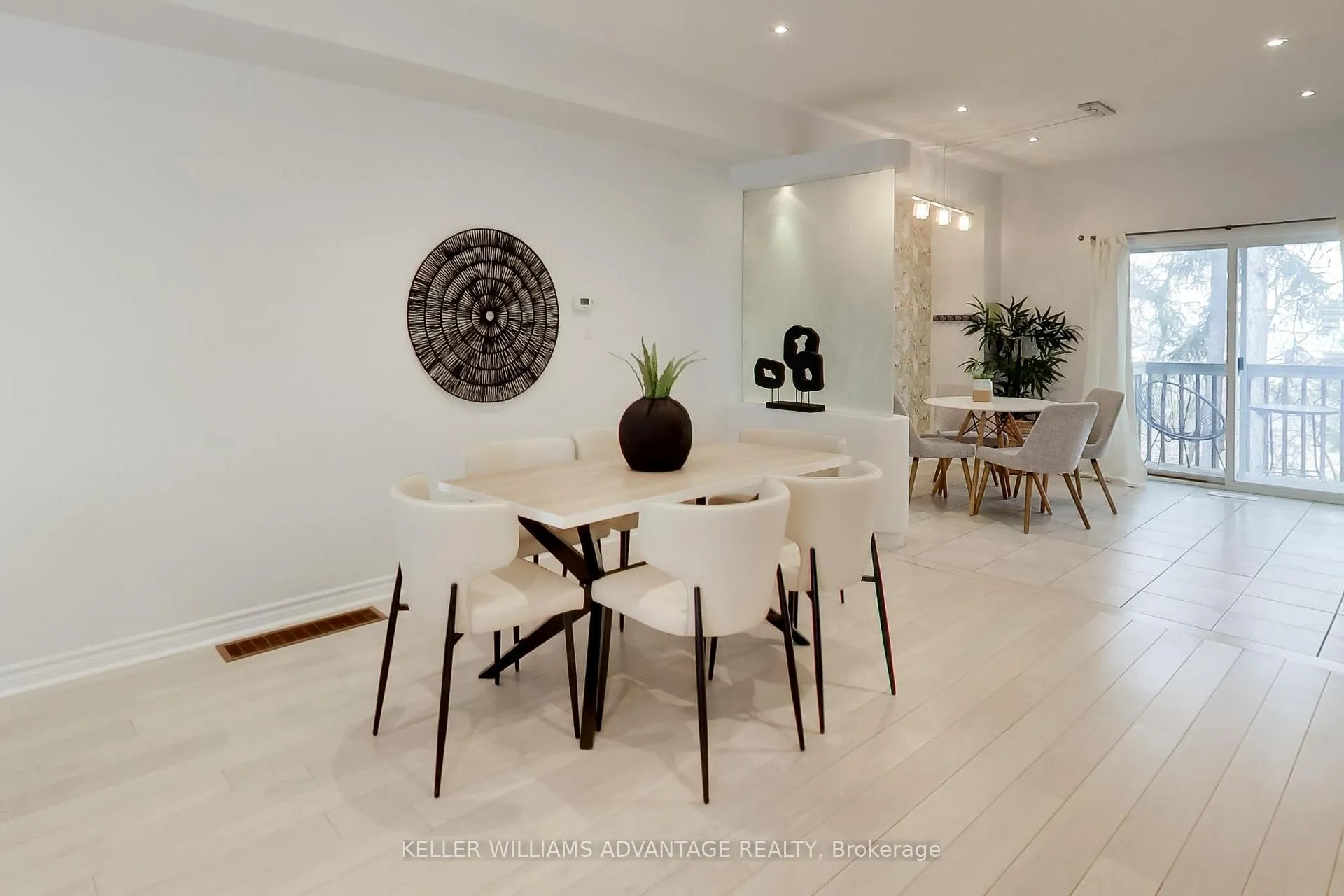 Photo 17 of 79 Maple Park Way, Markham, Milliken Mills West — HOMEH