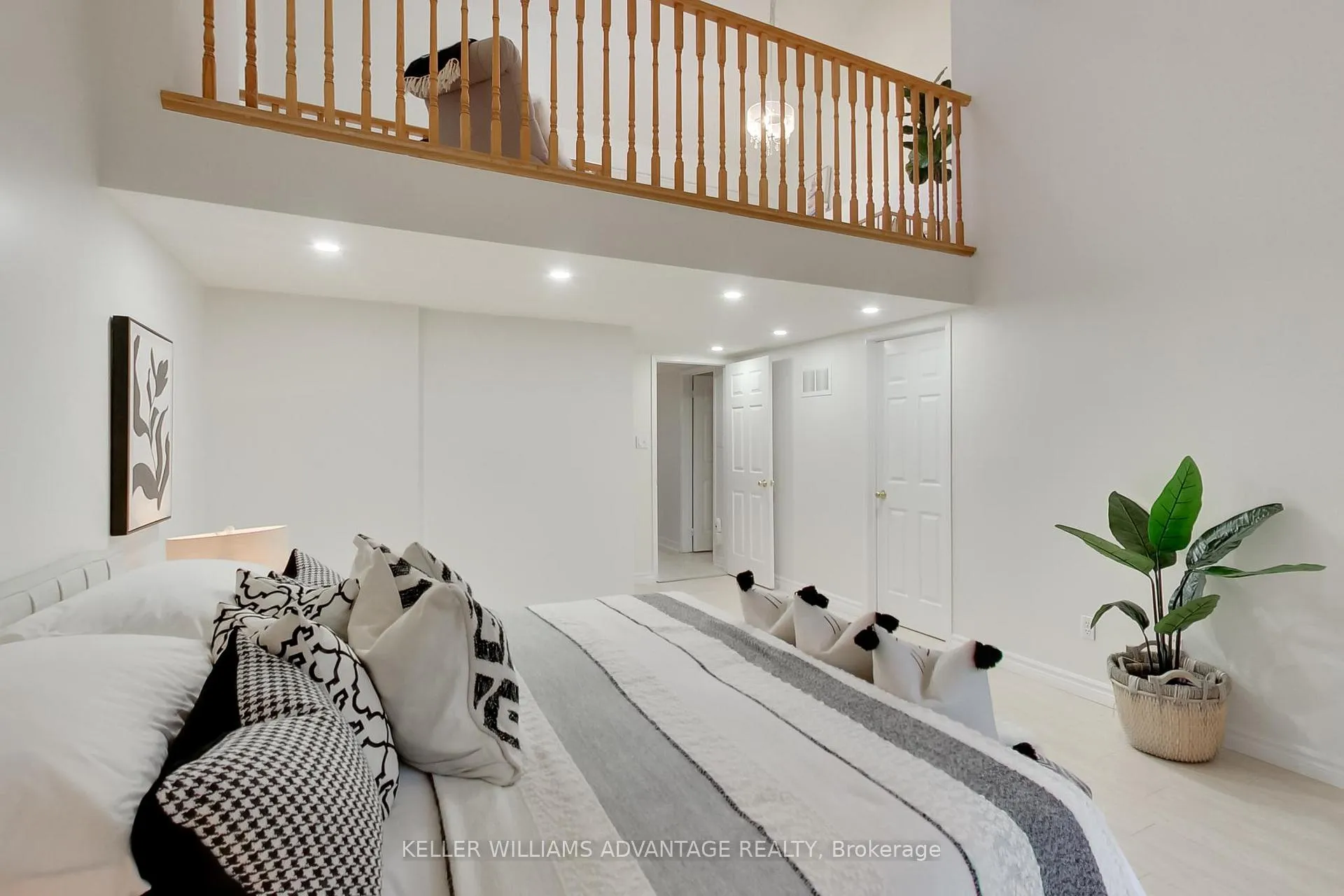 Photo 34 of 79 Maple Park Way, Markham, Milliken Mills West — HOMEH