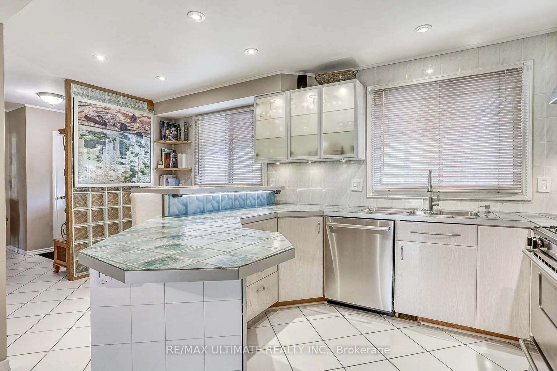 Photo 5 of 103 Weir Crescent, Scarborough, West Hill — HOMEH
