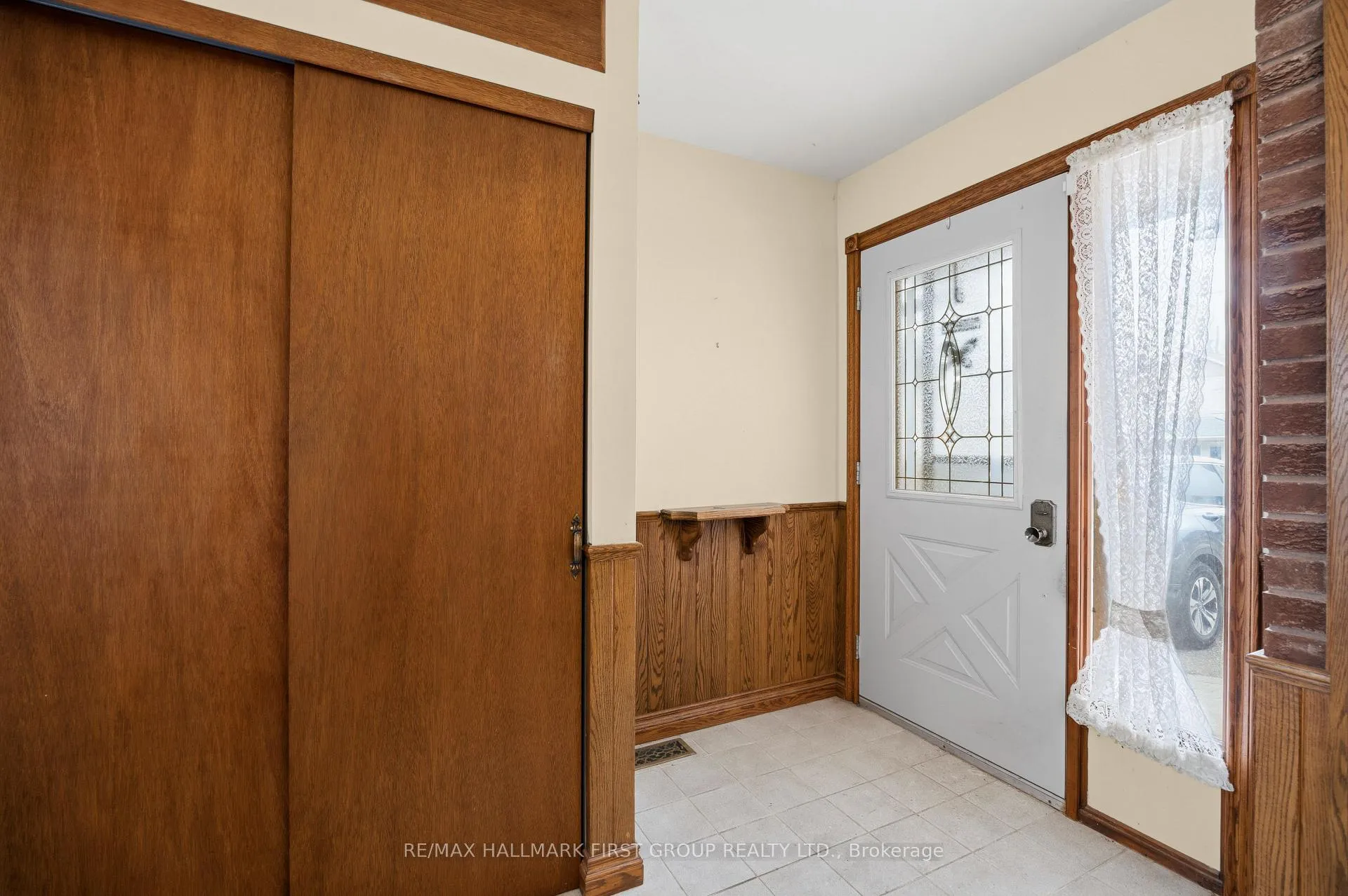 Photo 5 of 548 Marksbury Road, Pickering, West Shore — HOMEH