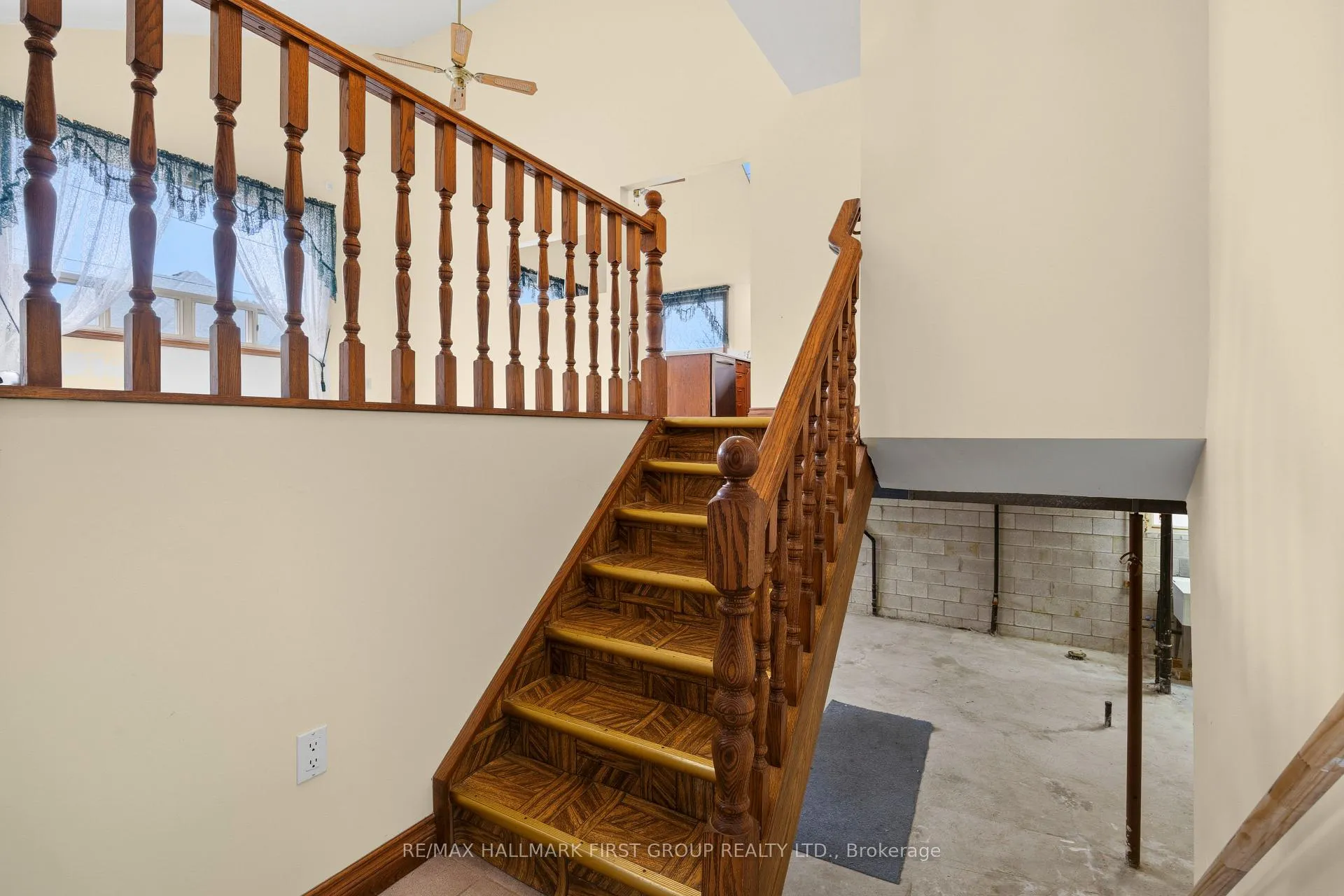 Photo 7 of 548 Marksbury Road, Pickering, West Shore — HOMEH
