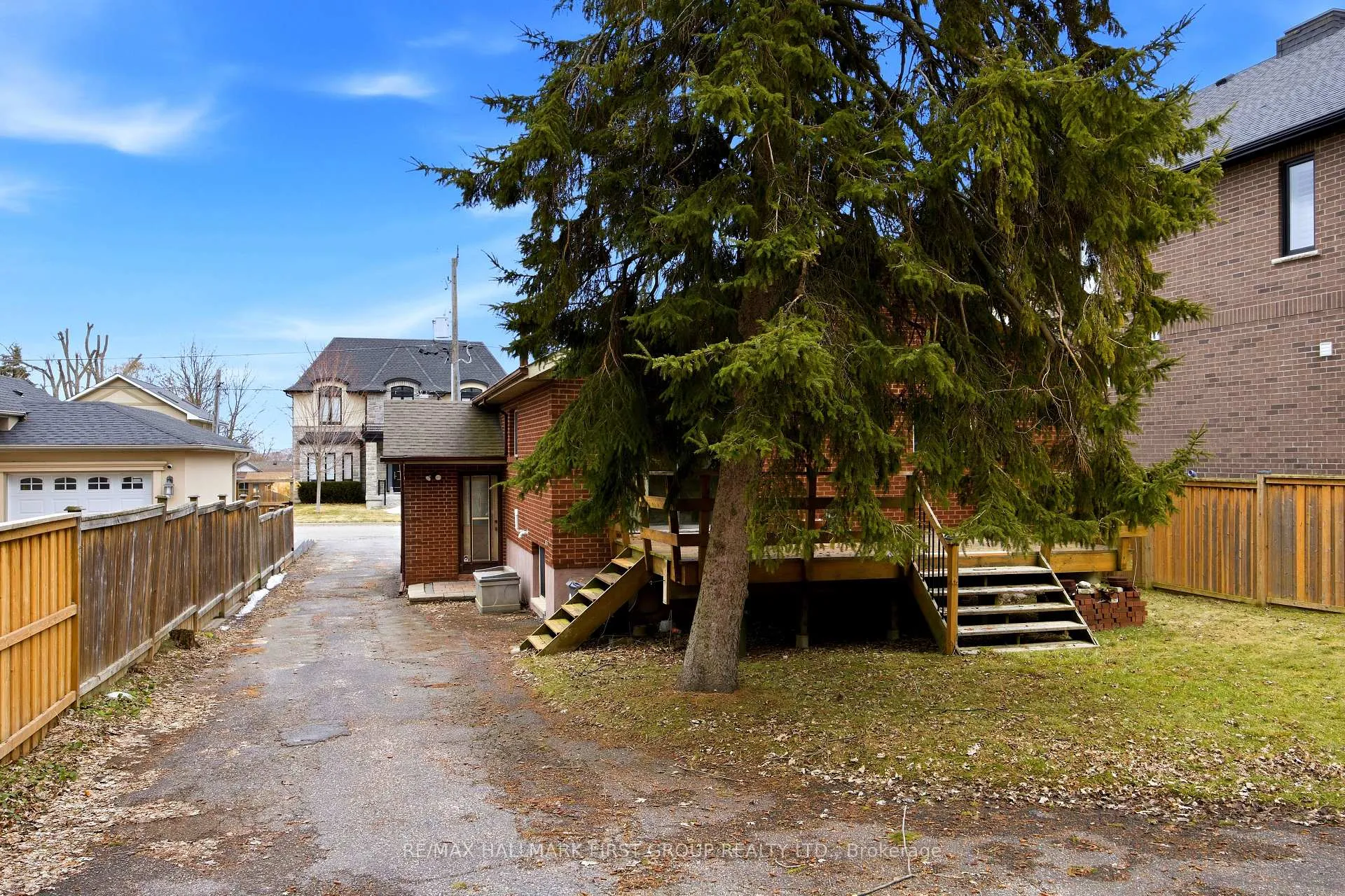 Photo 32 of 548 Marksbury Road, Pickering, West Shore — HOMEH