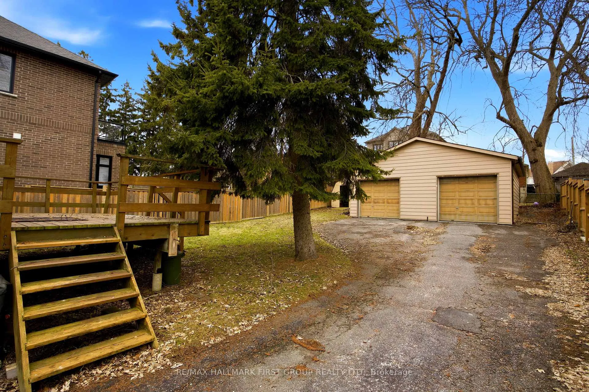 Photo 35 of 548 Marksbury Road, Pickering, West Shore — HOMEH