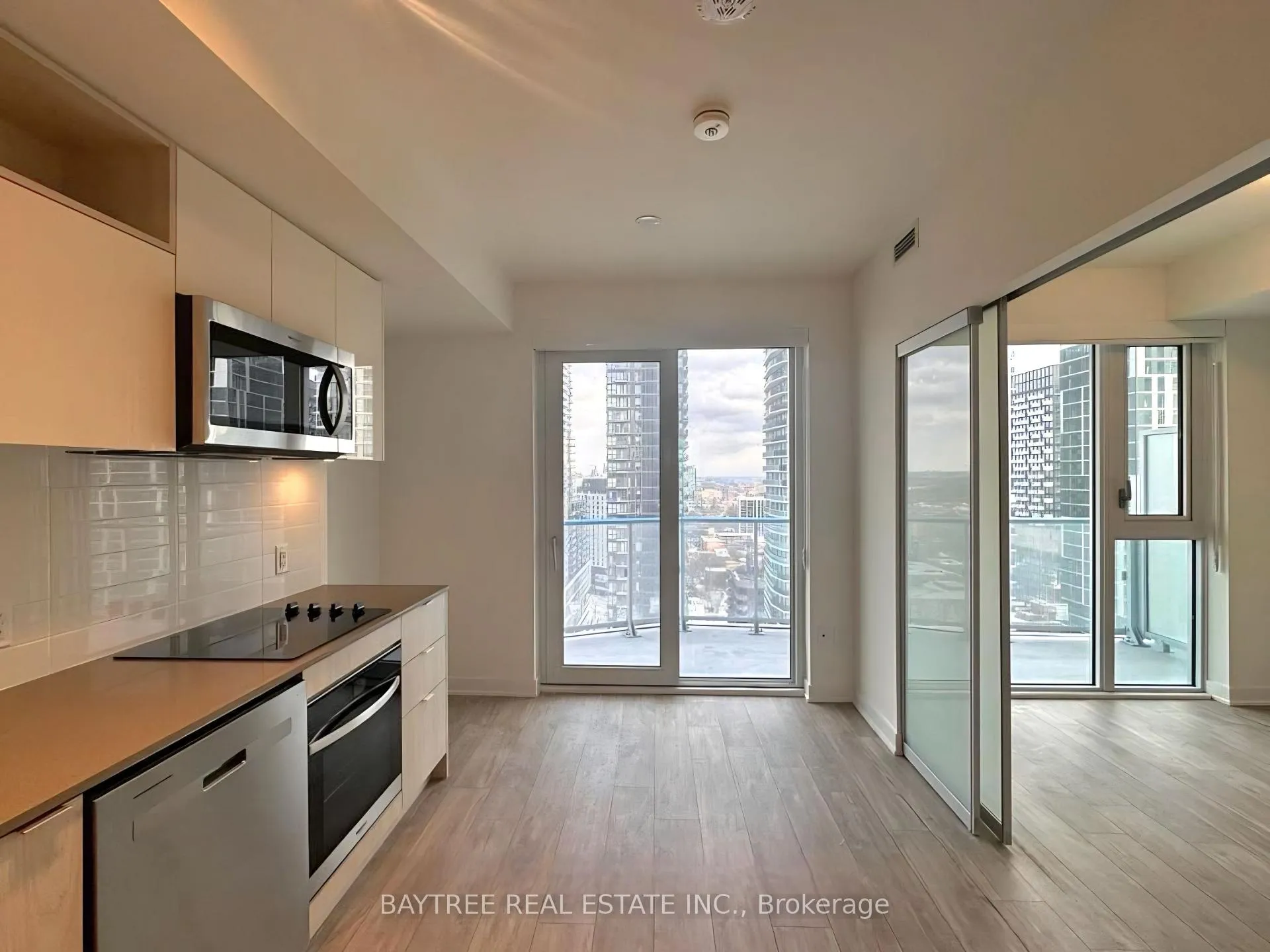 Front of Unit 2505, 100 Dalhousie Street