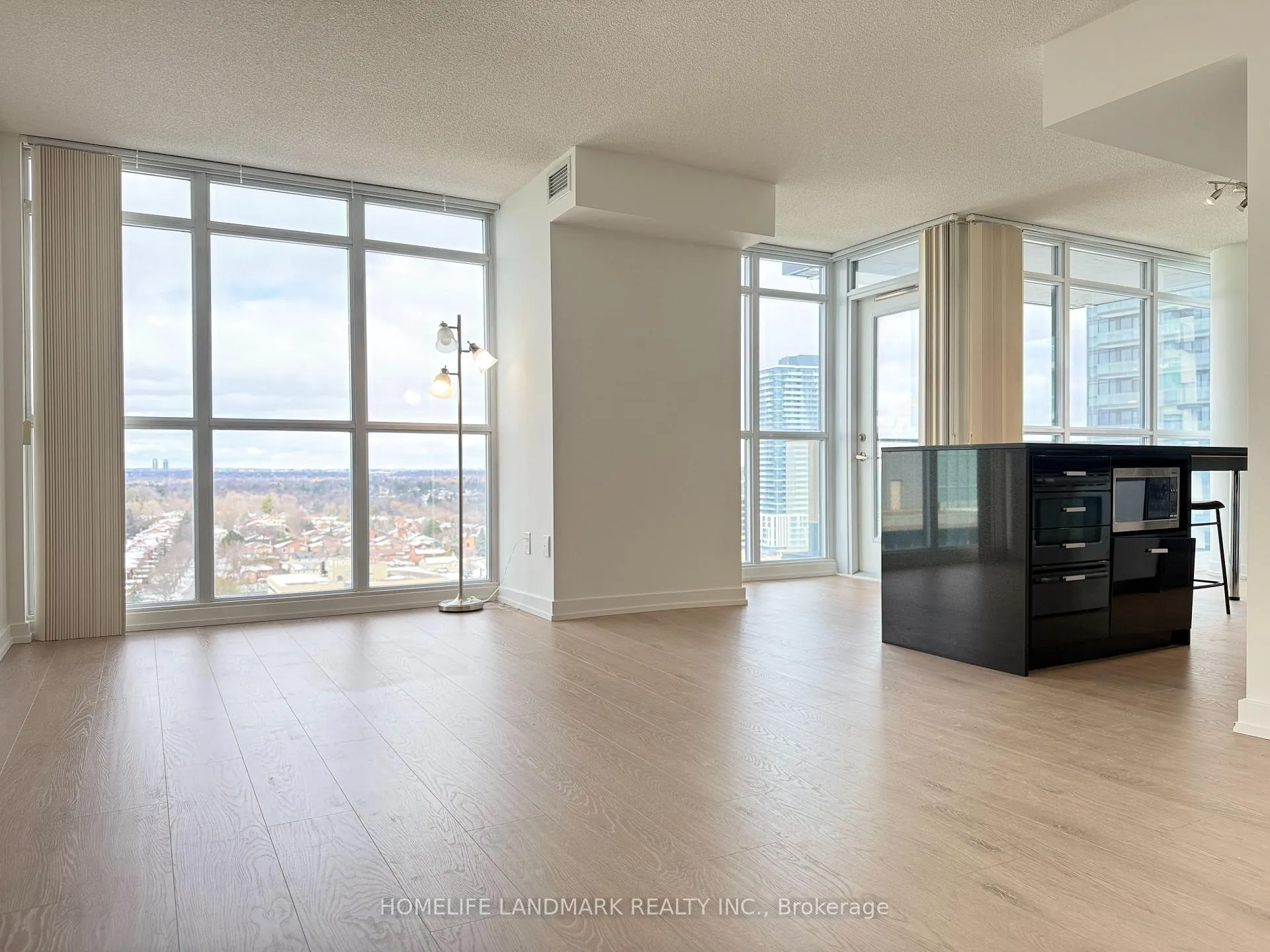 Photo 6 of Unit 1721, 19 Singer Court, North York, Bayview Village — HOMEH