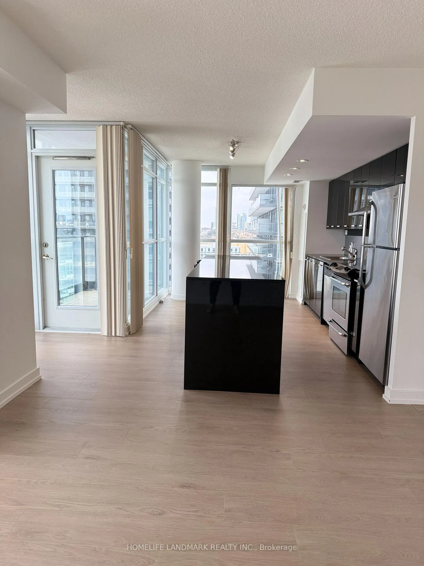 Photo 7 of Unit 1721, 19 Singer Court, North York, Bayview Village — HOMEH