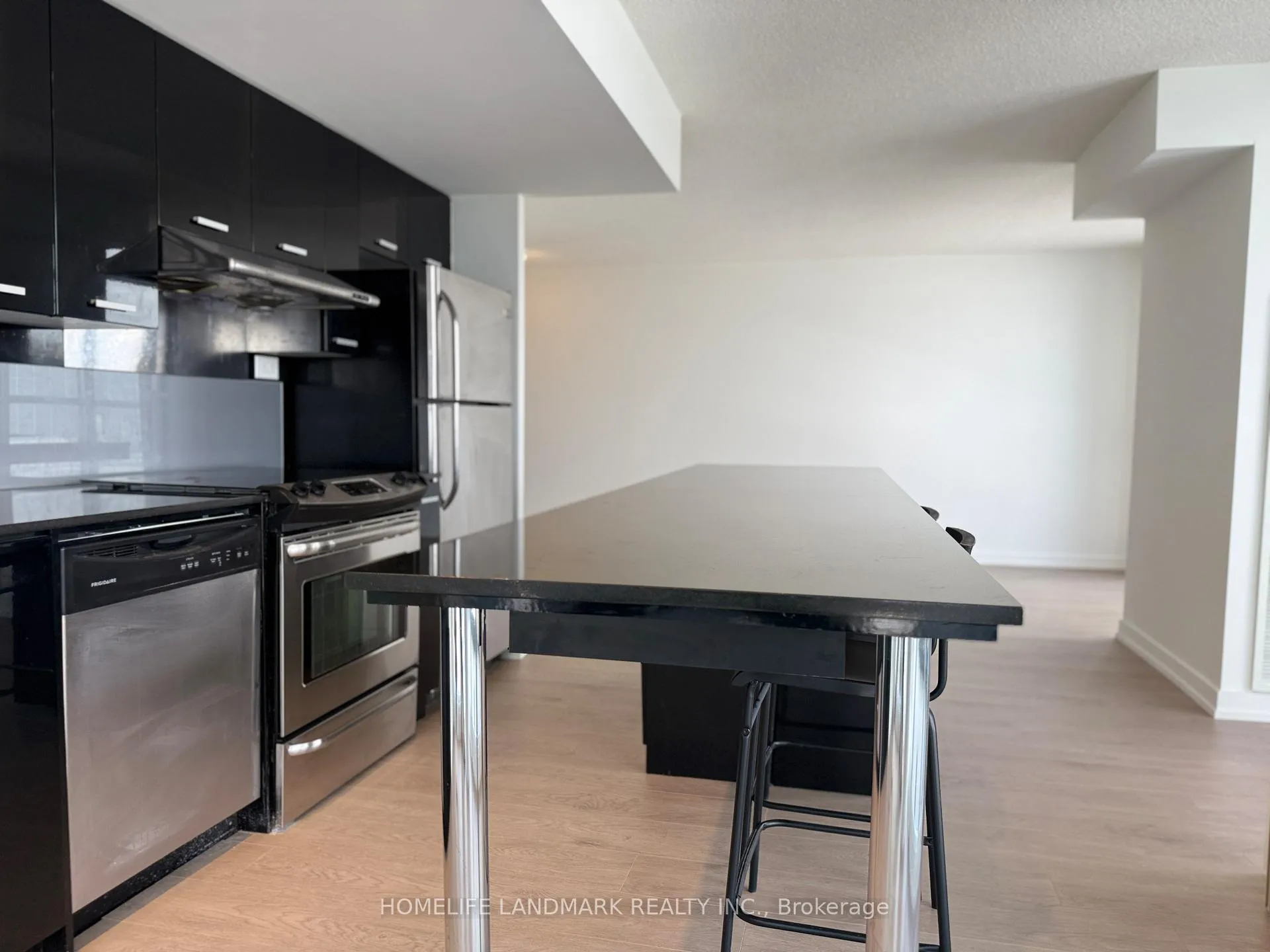 Photo 8 of Unit 1721, 19 Singer Court, North York, Bayview Village — HOMEH