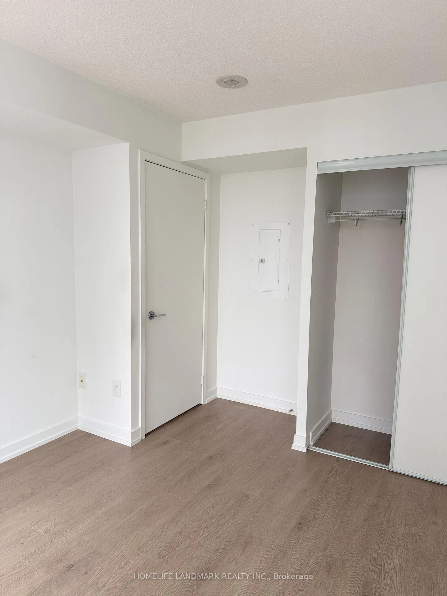 Photo 11 of Unit 1721, 19 Singer Court, North York, Bayview Village — HOMEH