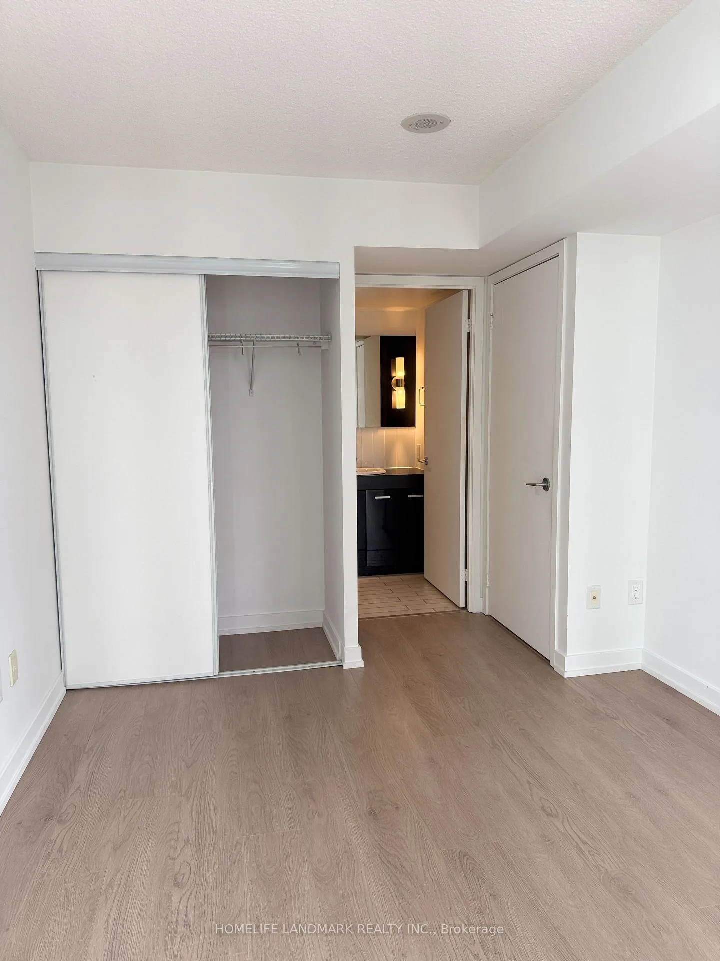 Photo 12 of Unit 1721, 19 Singer Court, North York, Bayview Village — HOMEH