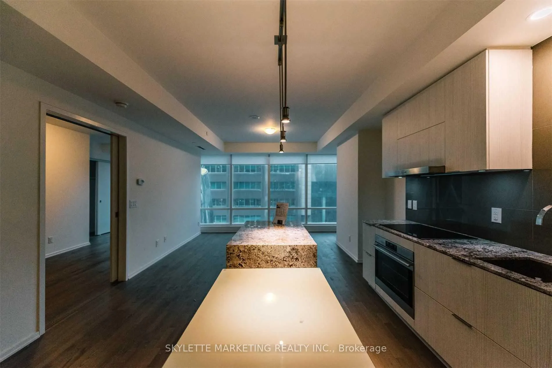 Photo 2 of Unit 422, 1 Bloor Street E, Toronto, Church-Yonge Corridor — HOMEH