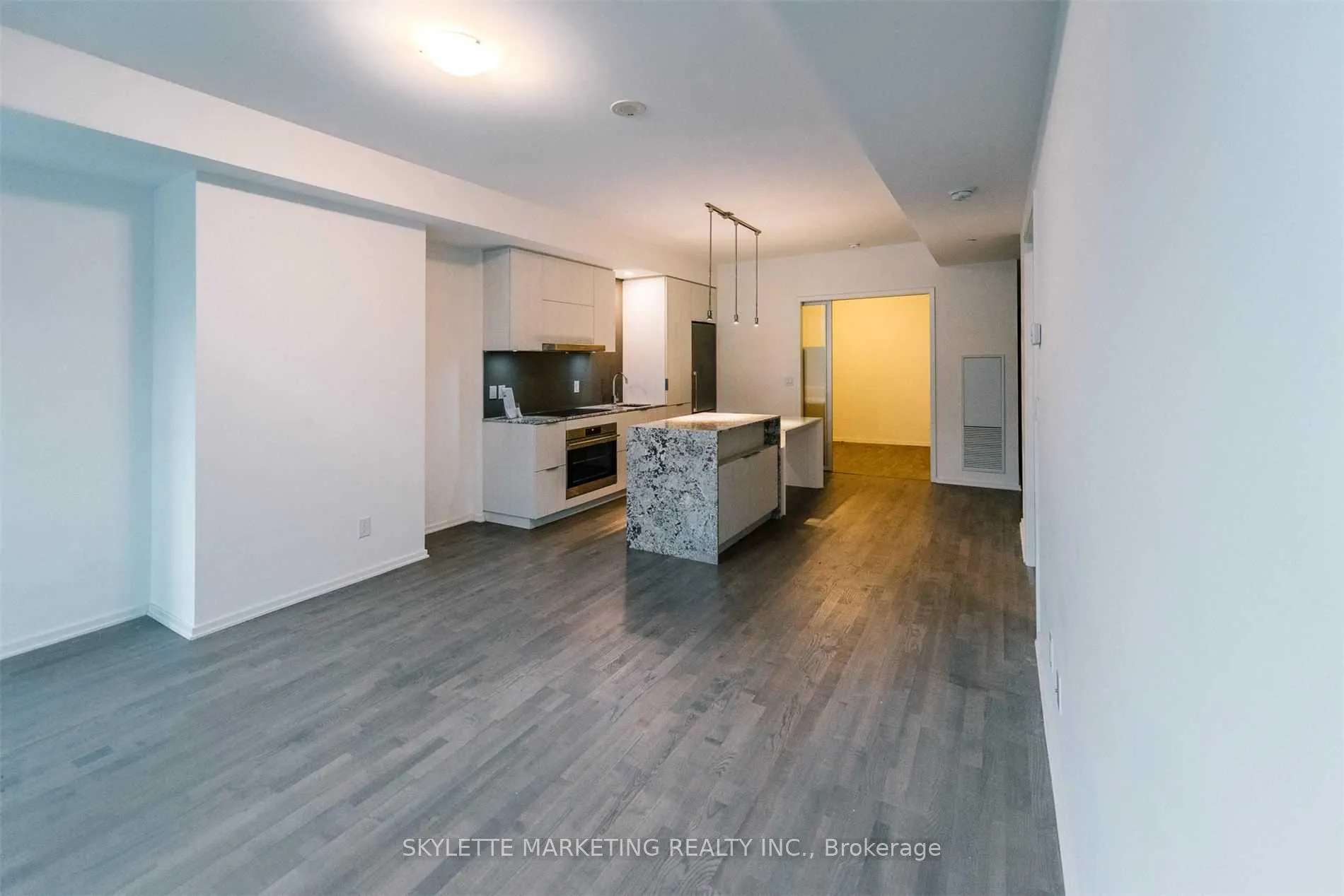 Photo 6 of Unit 422, 1 Bloor Street E, Toronto, Church-Yonge Corridor — HOMEH