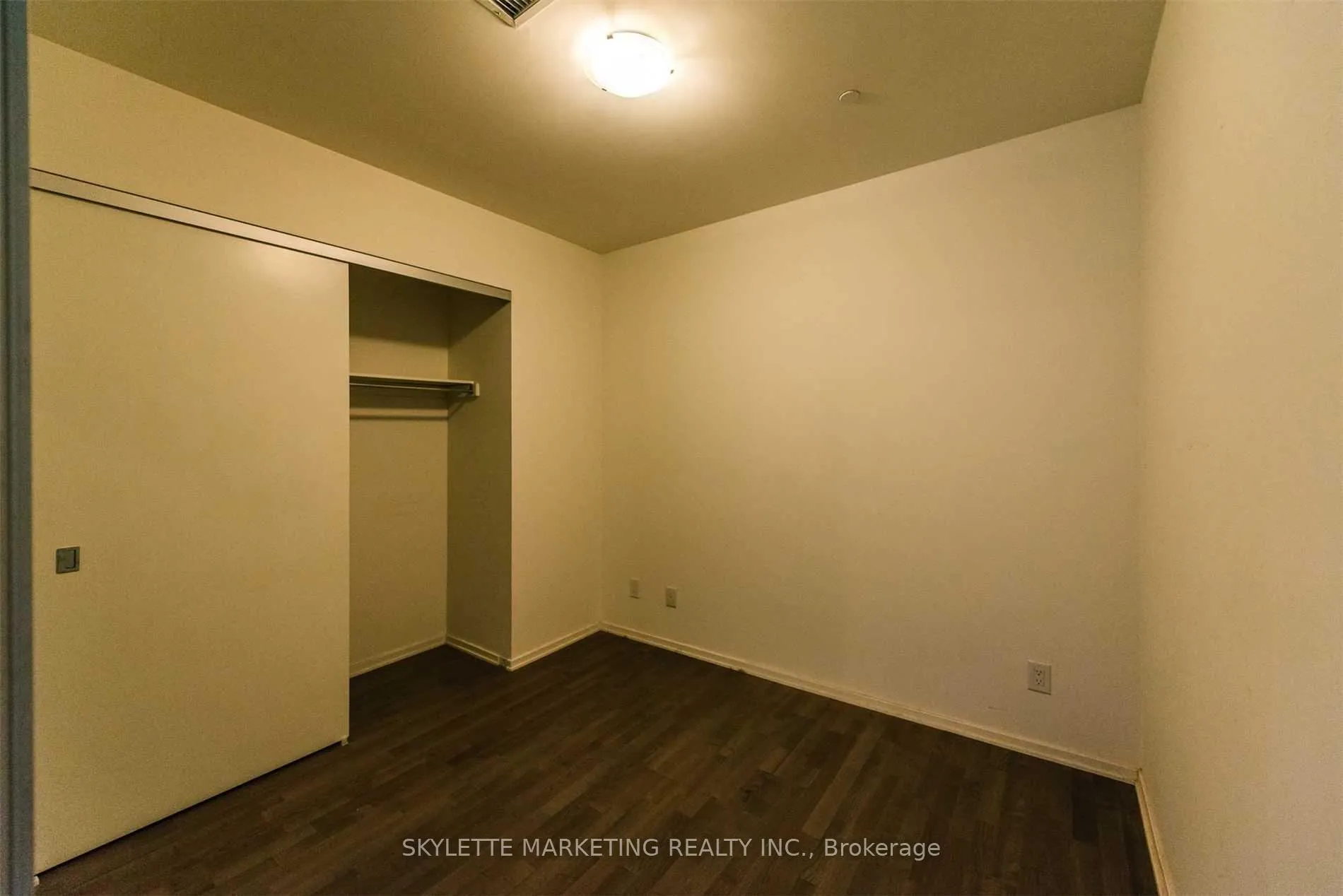 Photo 12 of Unit 422, 1 Bloor Street E, Toronto, Church-Yonge Corridor — HOMEH