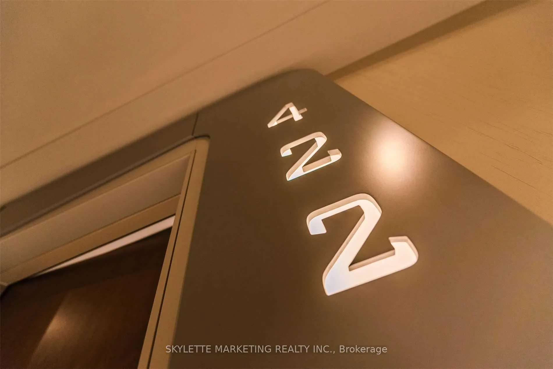 Photo 20 of Unit 422, 1 Bloor Street E, Toronto, Church-Yonge Corridor — HOMEH