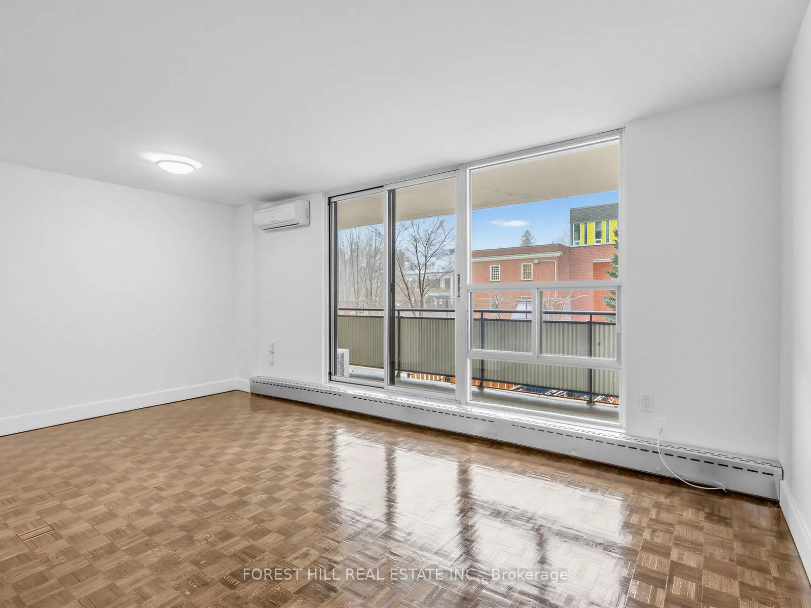 Photo 5 of Unit 202, 35 Walmer Road, Toronto, The Annex — HOMEH