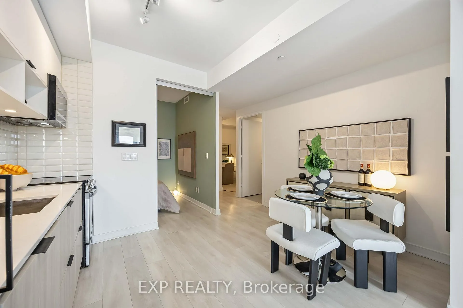 Photo 8 of Unit N434, 35 Rolling Mills Road, Toronto, Waterfront Communities — HOMEH