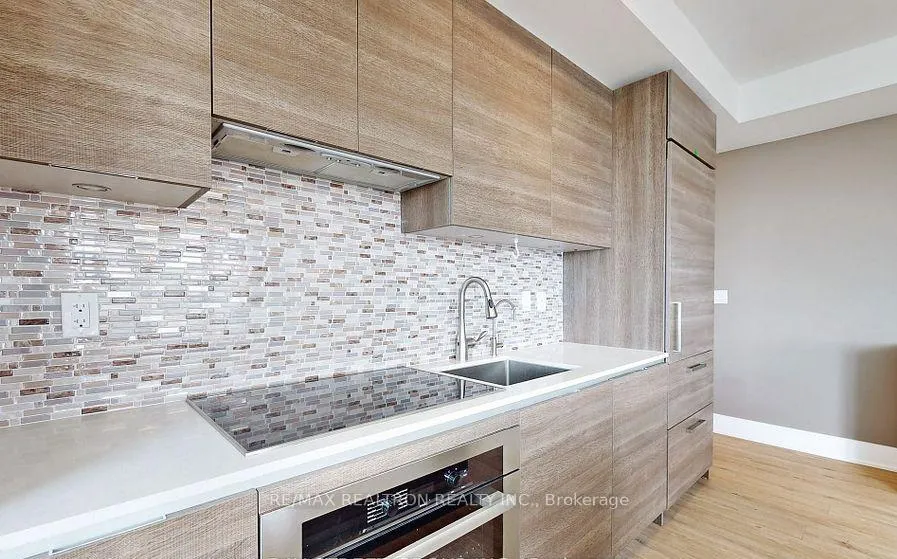 Photo 8 of Unit 1901, 200 Bloor Street W, Toronto, The Annex — HOMEH