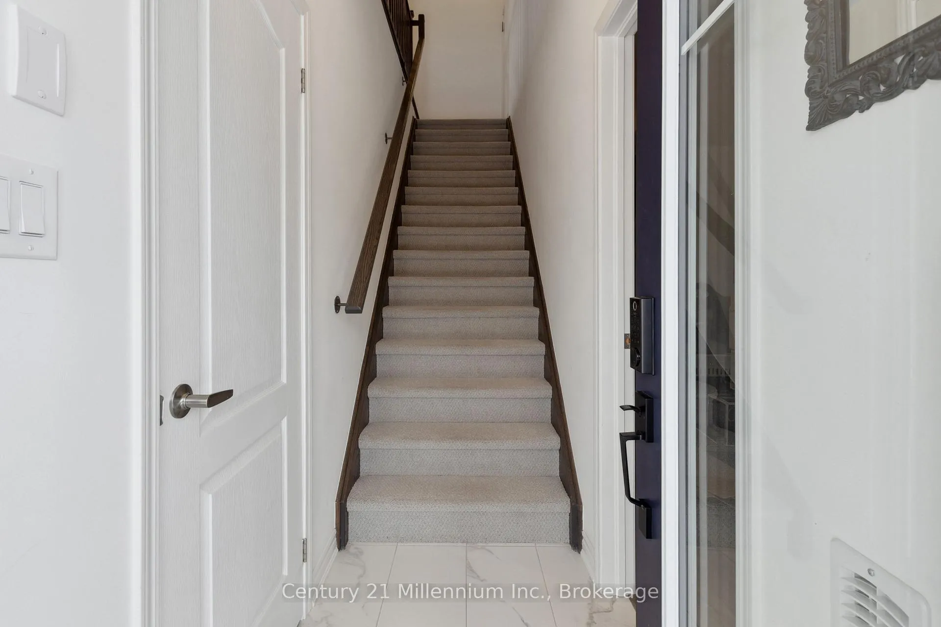 Photo 6 of 33 Dunes Drive, Wasaga Beach — HOMEH