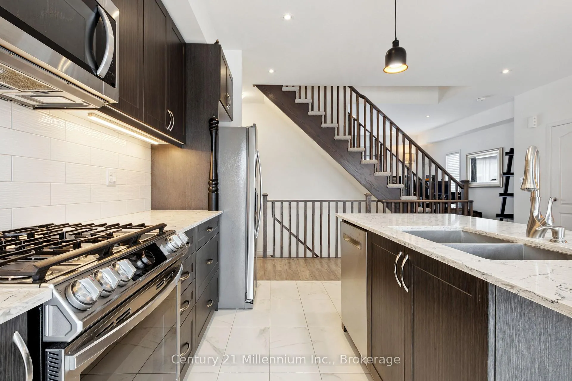 Photo 21 of 33 Dunes Drive, Wasaga Beach — HOMEH
