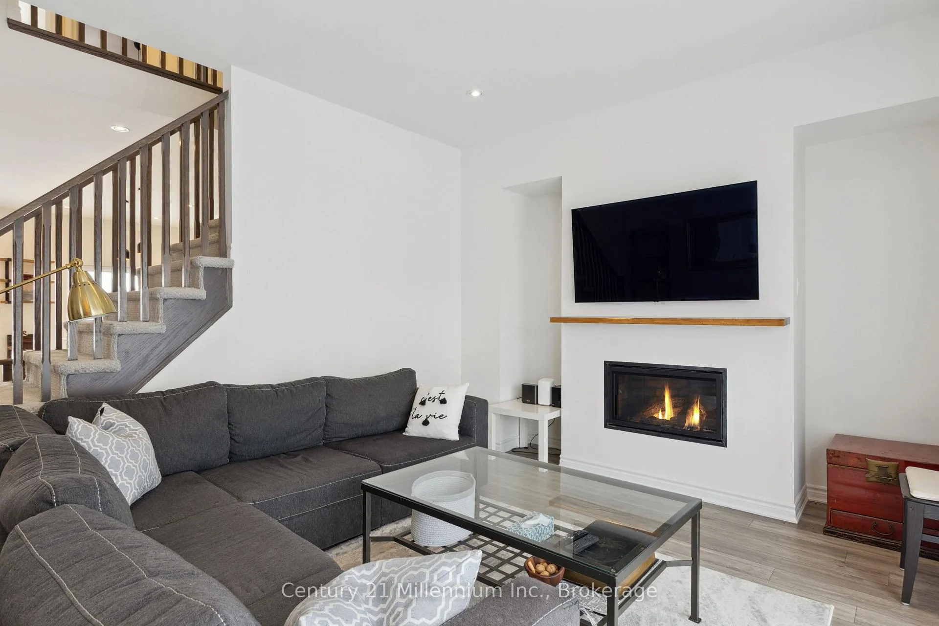 Photo 25 of 33 Dunes Drive, Wasaga Beach — HOMEH