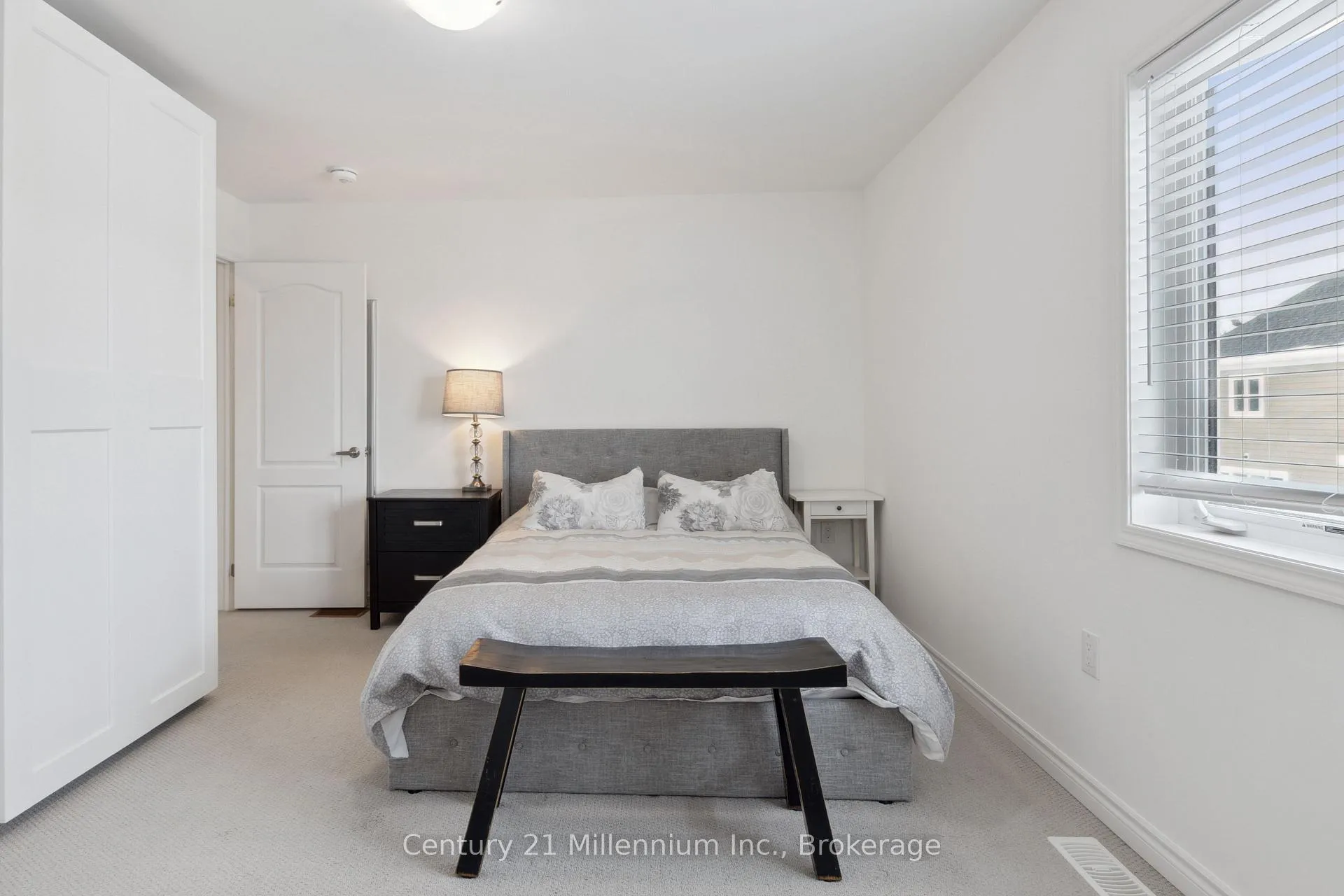 Photo 31 of 33 Dunes Drive, Wasaga Beach — HOMEH