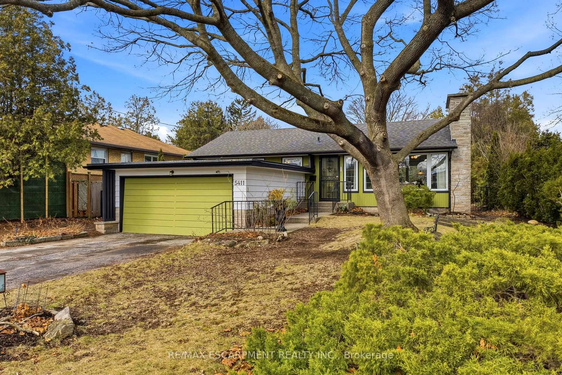 Photo 1 of 5411 Stratton Road, Burlington, Appleby — HOMEH