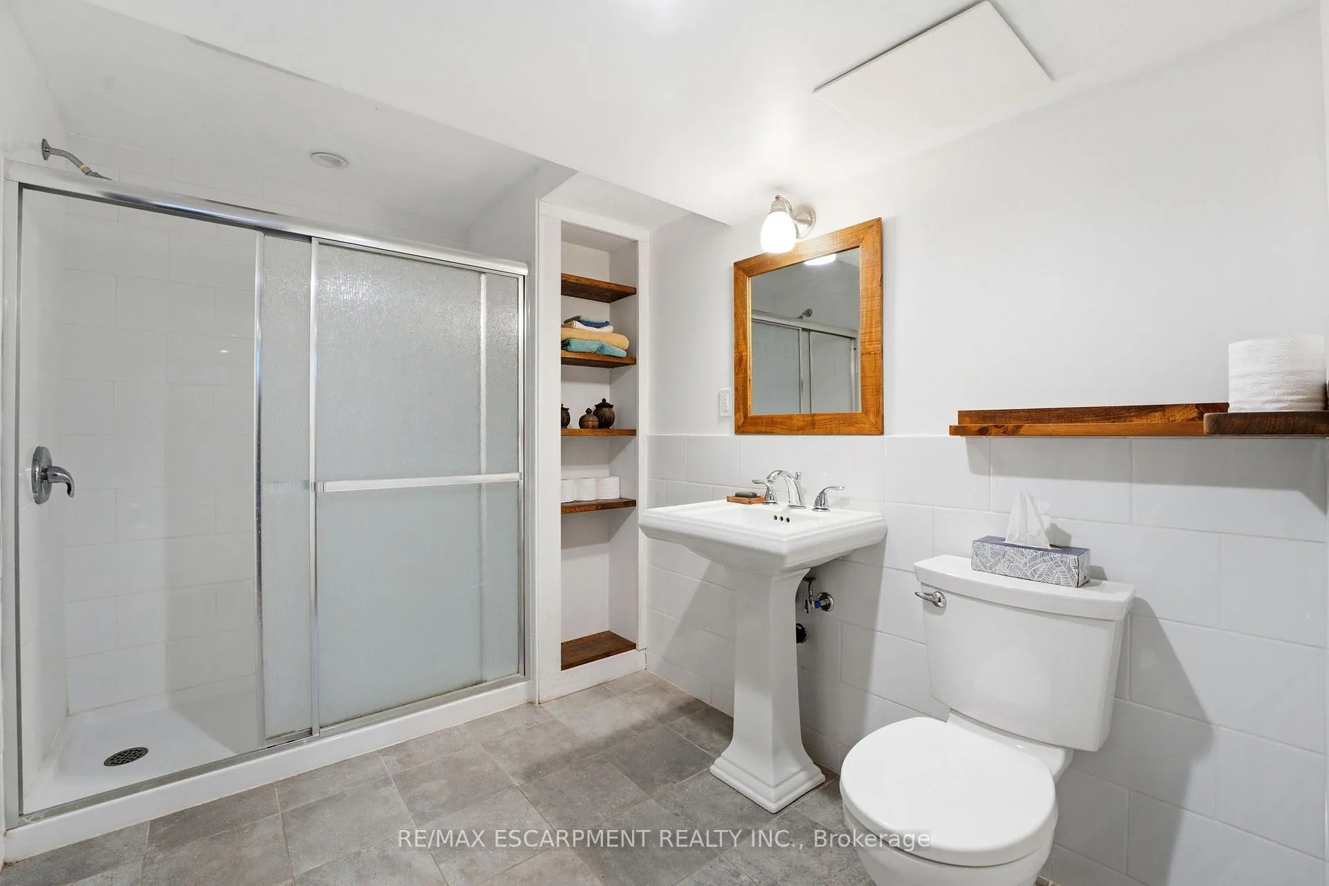 Photo 17 of 5411 Stratton Road, Burlington, Appleby — HOMEH