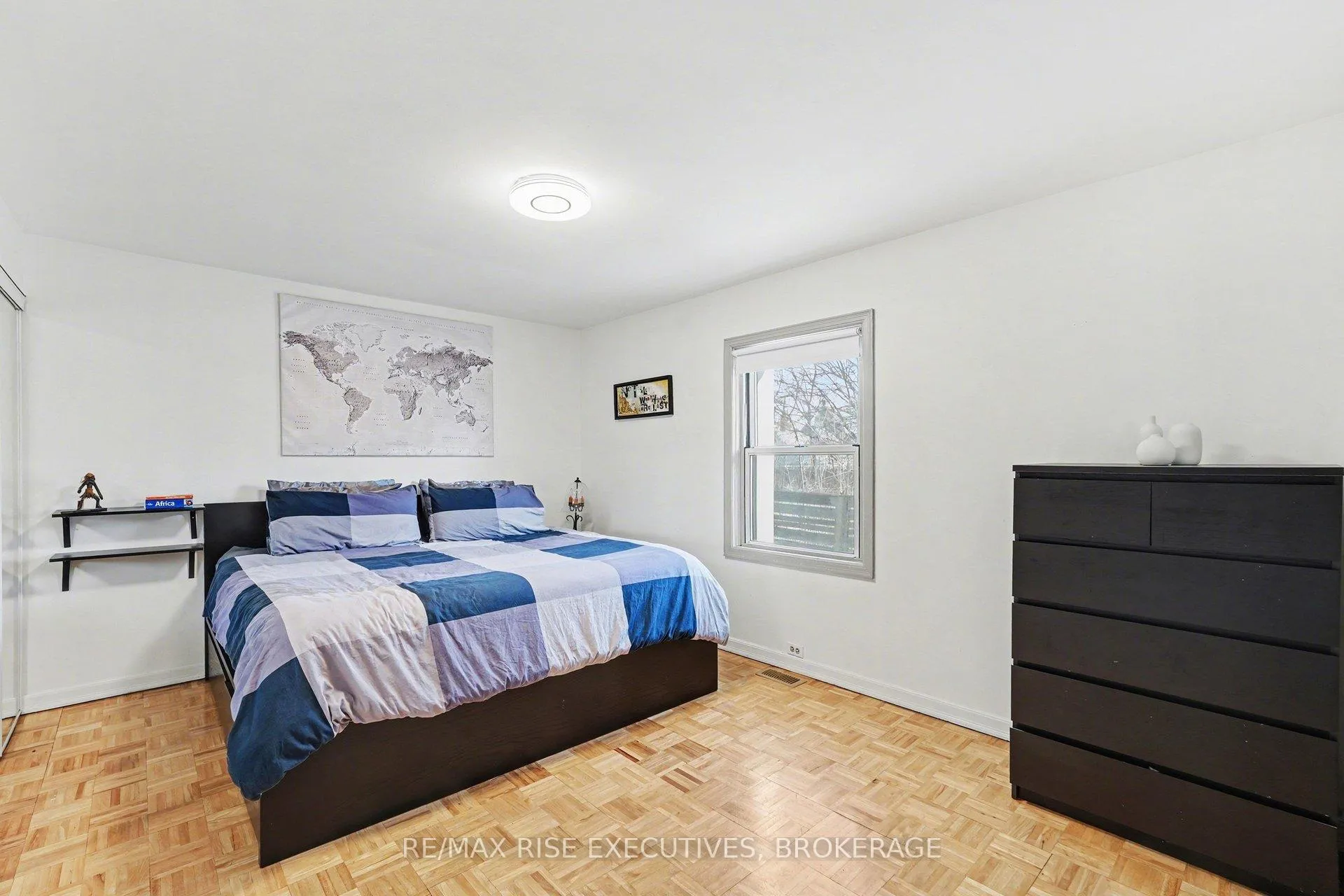 Photo 15 of 41 Wilson Street E, Perth — HOMEH