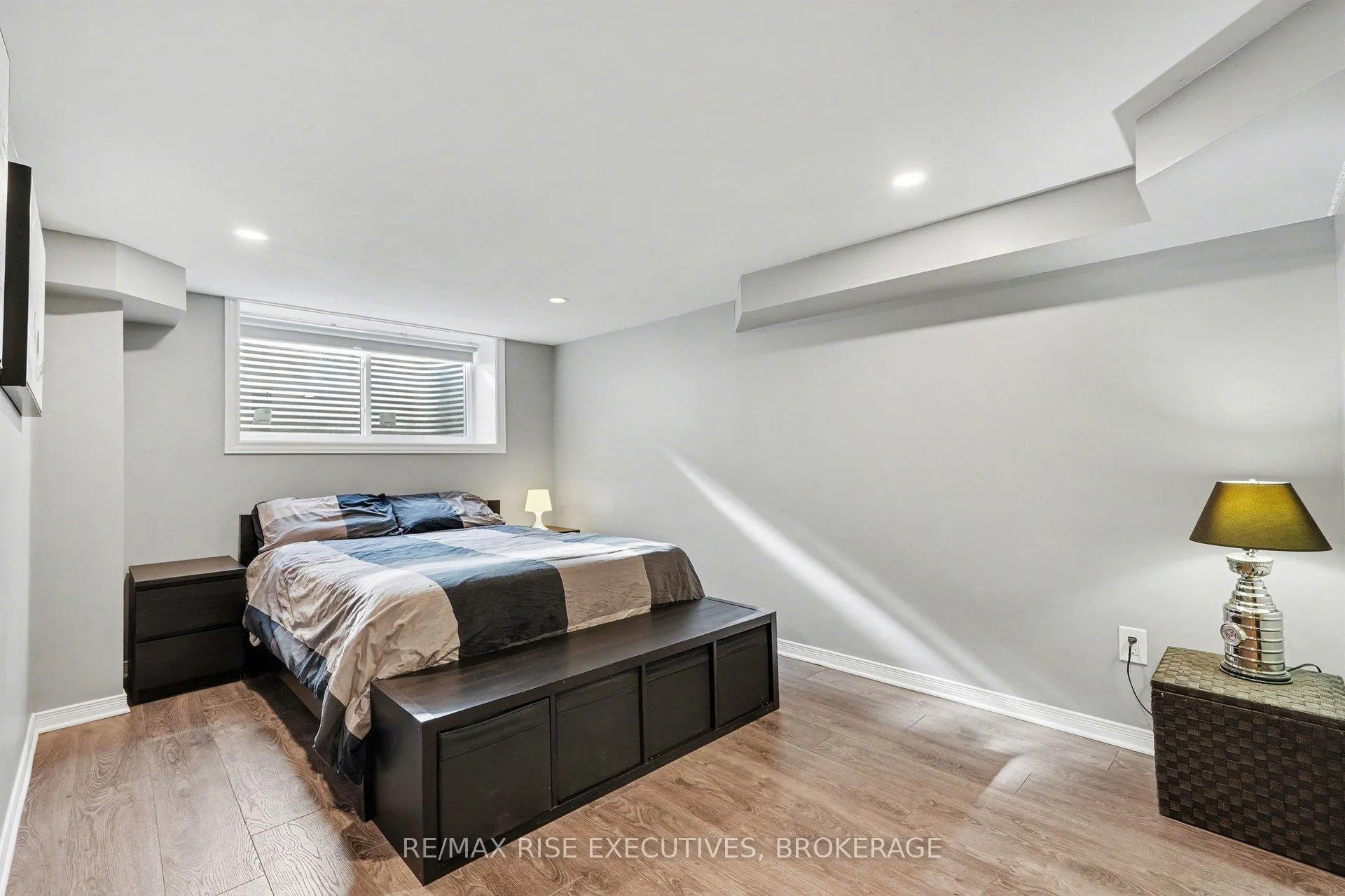 Photo 25 of 41 Wilson Street E, Perth — HOMEH