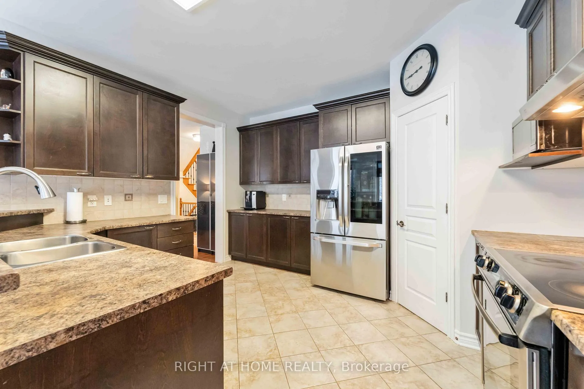 Photo 22 of 162 Saltspring Private, Ottawa, Kanata - Bridlewood — HOMEH