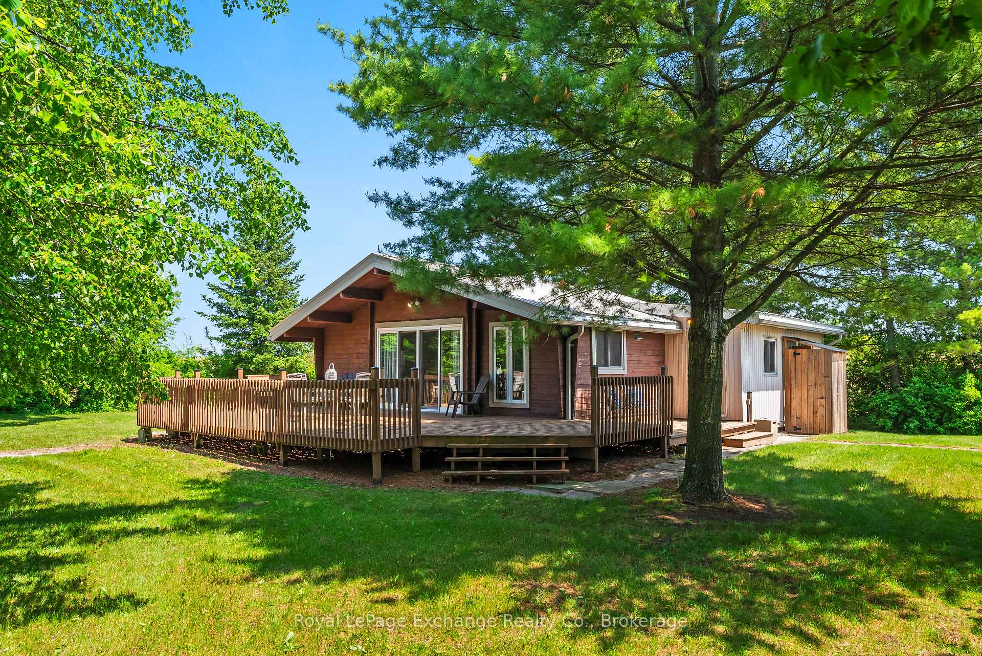 Front of 644 Bruce Road 23